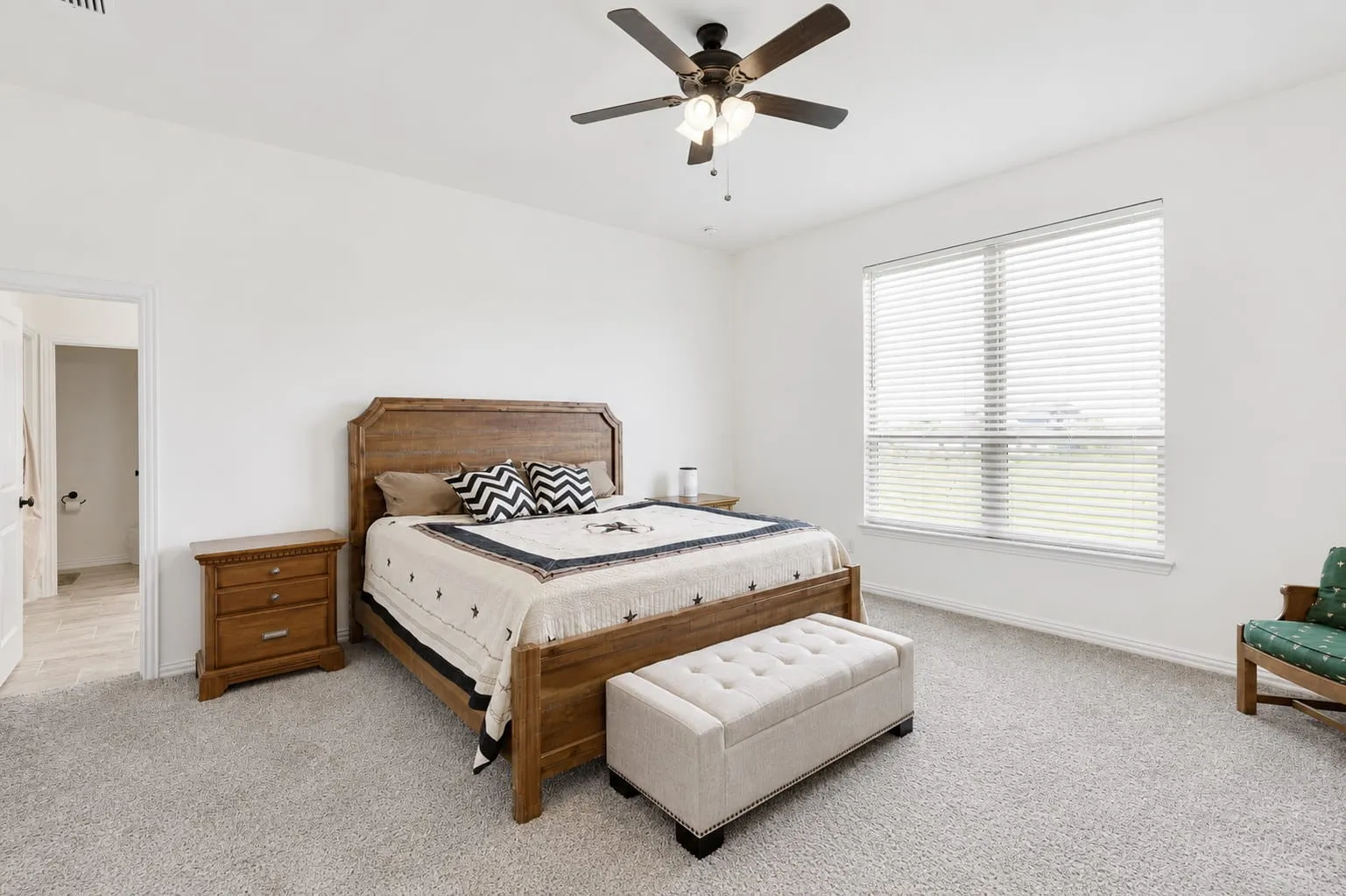 Single Family Residence For Sale in Ellis County , 430 Solo Ridge Drive, Waxahachie, Texas 75167, 4 Bedrooms, 3 Bathrooms, 3 Garage spaces, 2,901 Sqft, built in 2024, Price $579,500, mls#21344242, Real Estate Agent in Waxahachie, Homes For Sale in Ellis county, Homes For Sale in Waxahachie, Realtor in Waxahachie Texas, Real Estate Brokerage Independent Realty Texas, Luminita Cordes Realtor