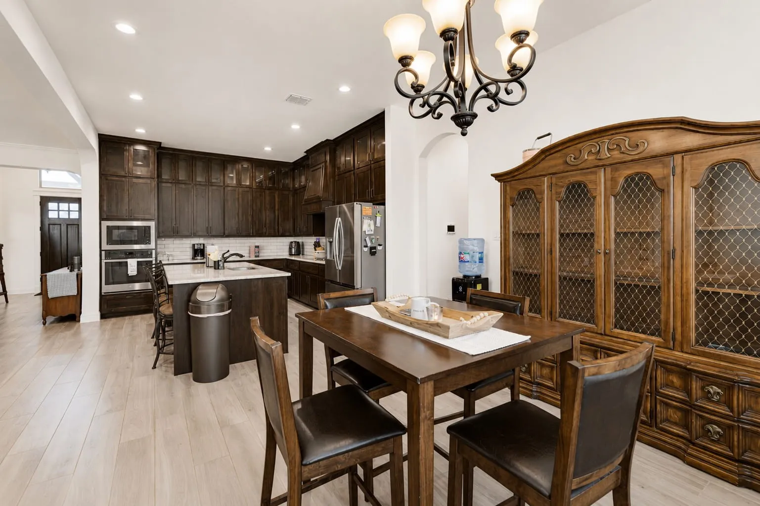 Single Family Residence For Sale in Ellis County , 430 Solo Ridge Drive, Waxahachie, Texas 75167, 4 Bedrooms, 3 Bathrooms, 3 Garage spaces, 2,901 Sqft, built in 2024, Price $579,500, mls#21344242, Real Estate Agent in Waxahachie, Homes For Sale in Ellis county, Homes For Sale in Waxahachie, Realtor in Waxahachie Texas, Real Estate Brokerage Independent Realty Texas, Luminita Cordes Realtor
