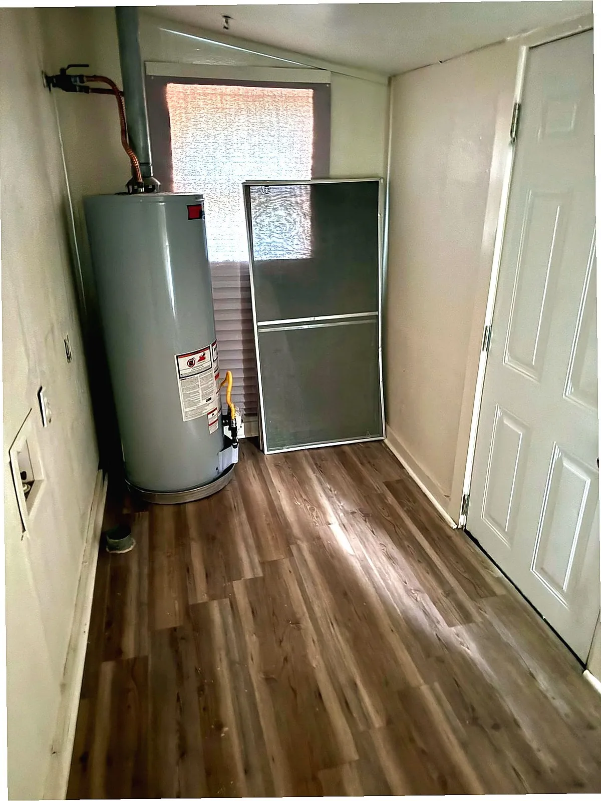 Single Family Residence For Sale in Fannin County , 620 W 12th Street, Bonham, Texas 75418, 2 Bedrooms, 1 Bathroom, Garage spaces, 1,152 Sqft, built in 1925, Price $125,900, mls#21346716, Real Estate Agent in Bonham, Homes For Sale in Fannin county, Homes For Sale in Bonham, Realtor in Bonham Texas, Real Estate Brokerage Independent Realty Texas, Luminita Cordes Realtor