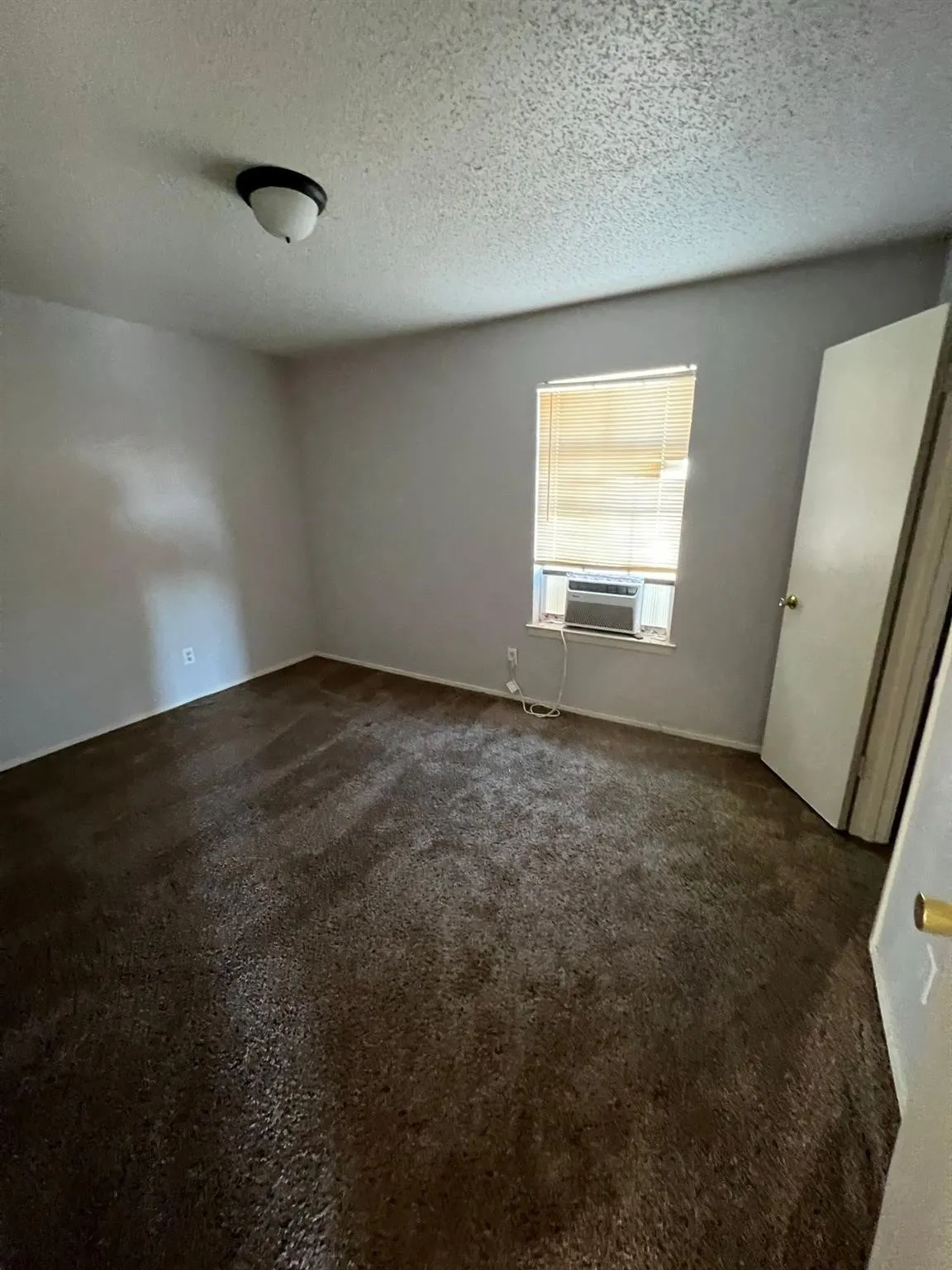 Apartment For Rent in Taylor County , 2410 N Willis Street 145, Abilene, Texas 79603, 2 Bedrooms, 1 Bathroom, Garage spaces, 864 Sqft, built in 1973, Price $1,200, mls#21346997, Real Estate Agent in Abilene, Homes For Rent in Taylor county, Homes For Rent in Abilene, Realtor in Abilene Texas, Real Estate Brokerage Independent Realty Texas, Luminita Cordes Realtor