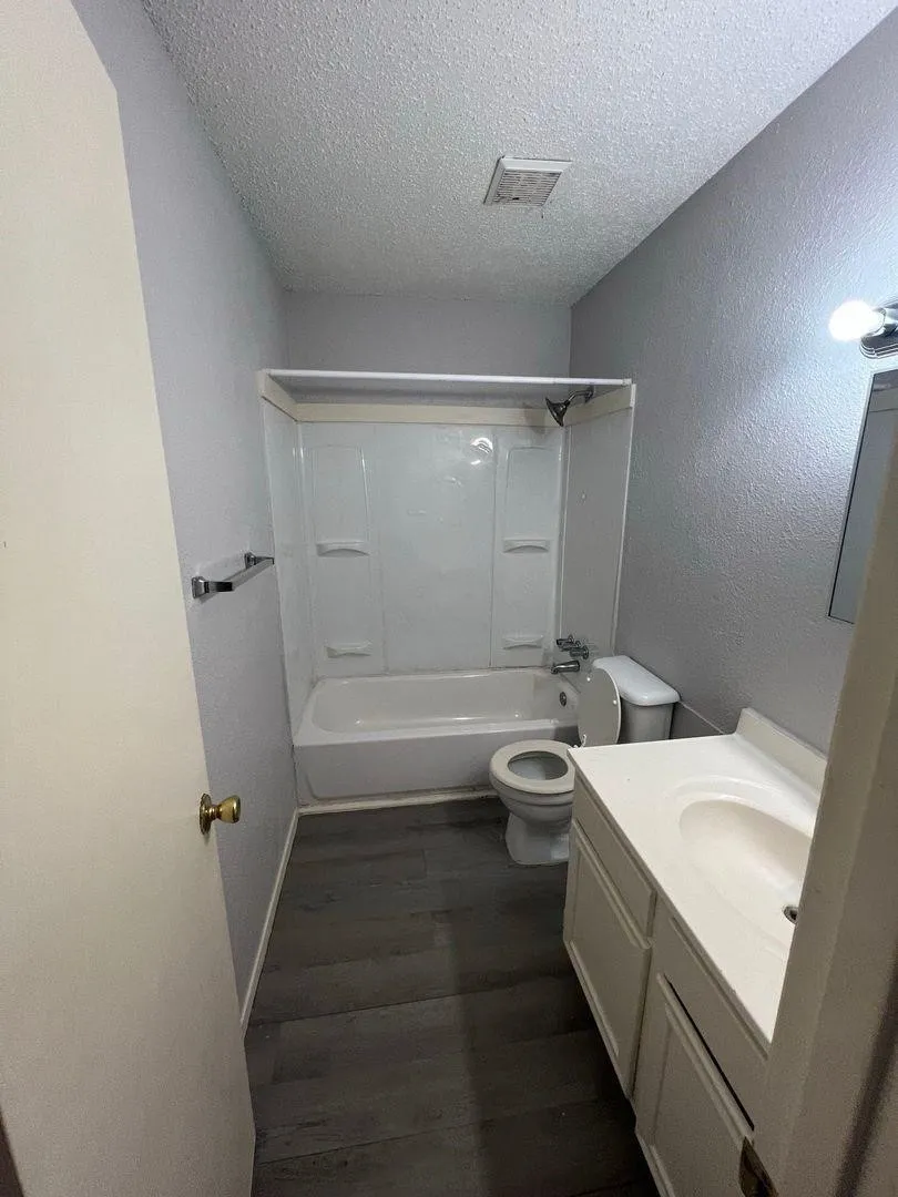 Apartment For Rent in Taylor County , 2410 N Willis Street 145, Abilene, Texas 79603, 2 Bedrooms, 1 Bathroom, Garage spaces, 864 Sqft, built in 1973, Price $1,200, mls#21346997, Real Estate Agent in Abilene, Homes For Rent in Taylor county, Homes For Rent in Abilene, Realtor in Abilene Texas, Real Estate Brokerage Independent Realty Texas, Luminita Cordes Realtor