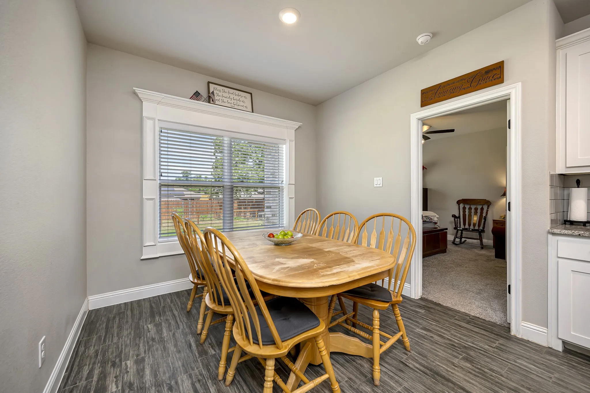 Single Family Residence For Sale in Parker County , 917 E 3rd Street, Springtown, Texas 76082, 4 Bedroom, 2 Bathroom, 2 Garage spaces, 1,829 Sqft, built in 2021, mls#21346853, Real Estate Agent in Springtown, Homes For Sale in Parker county, Homes For Sale in Springtown, Realtor in Springtown Texas, Real Estate Brokerage Independent Realty Texas, Luminita Cordes Realtor