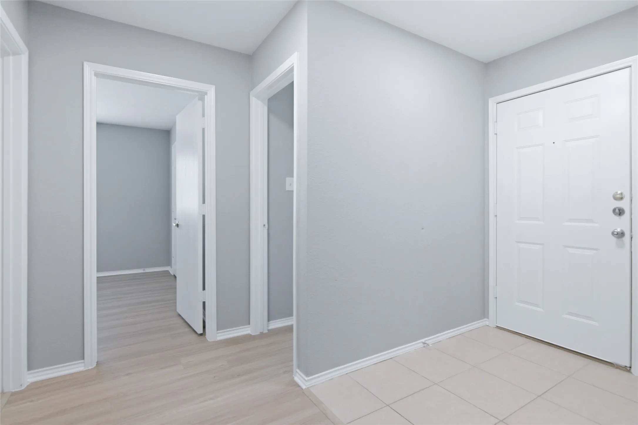 Single Family Residence For Sale in Tarrant County , 1065 Triple Crown Drive, Fort Worth, Texas 76179, 3 Bedroom, 2 Bathroom, 2 Garage spaces, 1,571 Sqft, built in 2000, mls#21346908, Real Estate Agent in Fort Worth, Homes For Sale in Tarrant county, Homes For Sale in Fort Worth, Realtor in Fort Worth Texas, Real Estate Brokerage Independent Realty Texas, Luminita Cordes Realtor