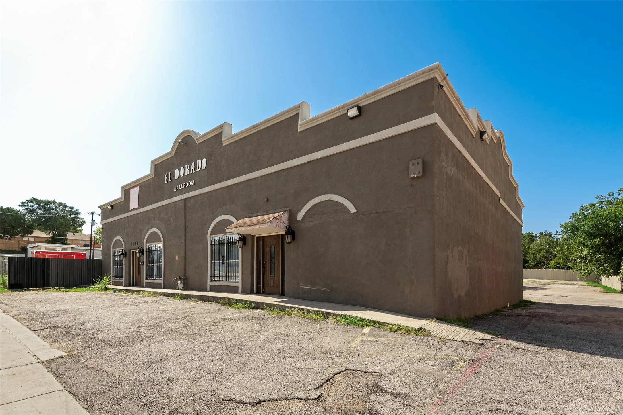 Business For Sale in Tarrant County , 2118 28th Street, Fort Worth, Texas 76106, 0, 0, Garage spaces, 0 Sqft, built in 1948, mls#21343557, Real Estate Agent in Fort Worth, Homes For Sale in Tarrant county, Homes For Sale in Fort Worth, Realtor in Fort Worth Texas, Real Estate Brokerage Independent Realty Texas, Luminita Cordes Realtor