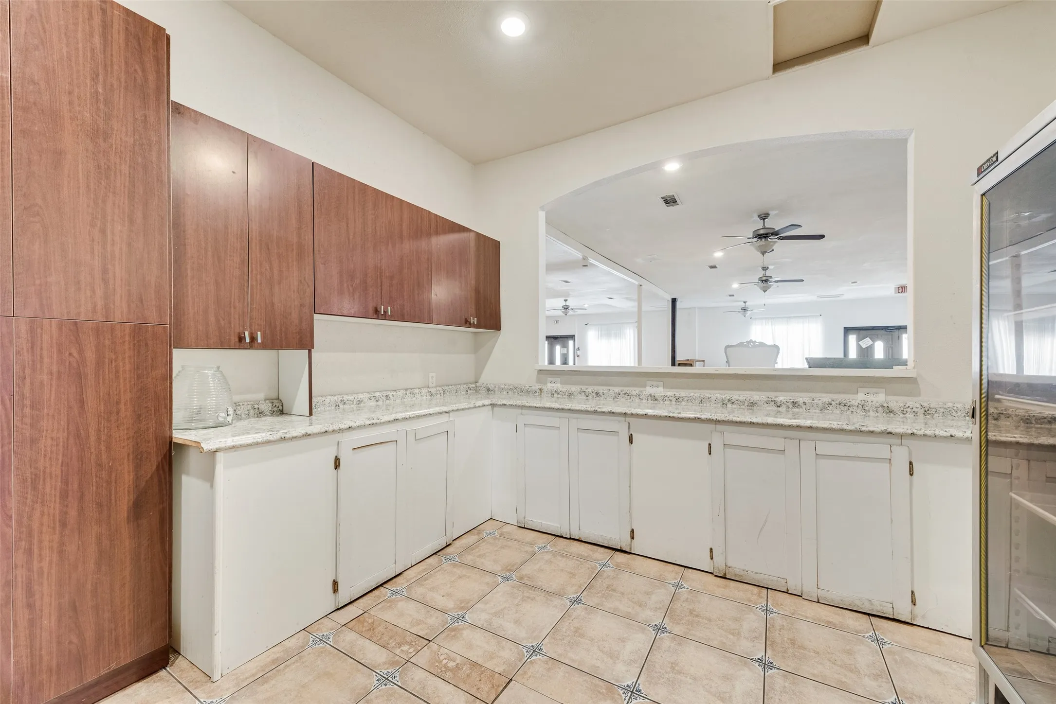 Business For Sale in Tarrant County , 2118 28th Street, Fort Worth, Texas 76106, 0, 0, Garage spaces, 0 Sqft, built in 1948, mls#21343557, Real Estate Agent in Fort Worth, Homes For Sale in Tarrant county, Homes For Sale in Fort Worth, Realtor in Fort Worth Texas, Real Estate Brokerage Independent Realty Texas, Luminita Cordes Realtor