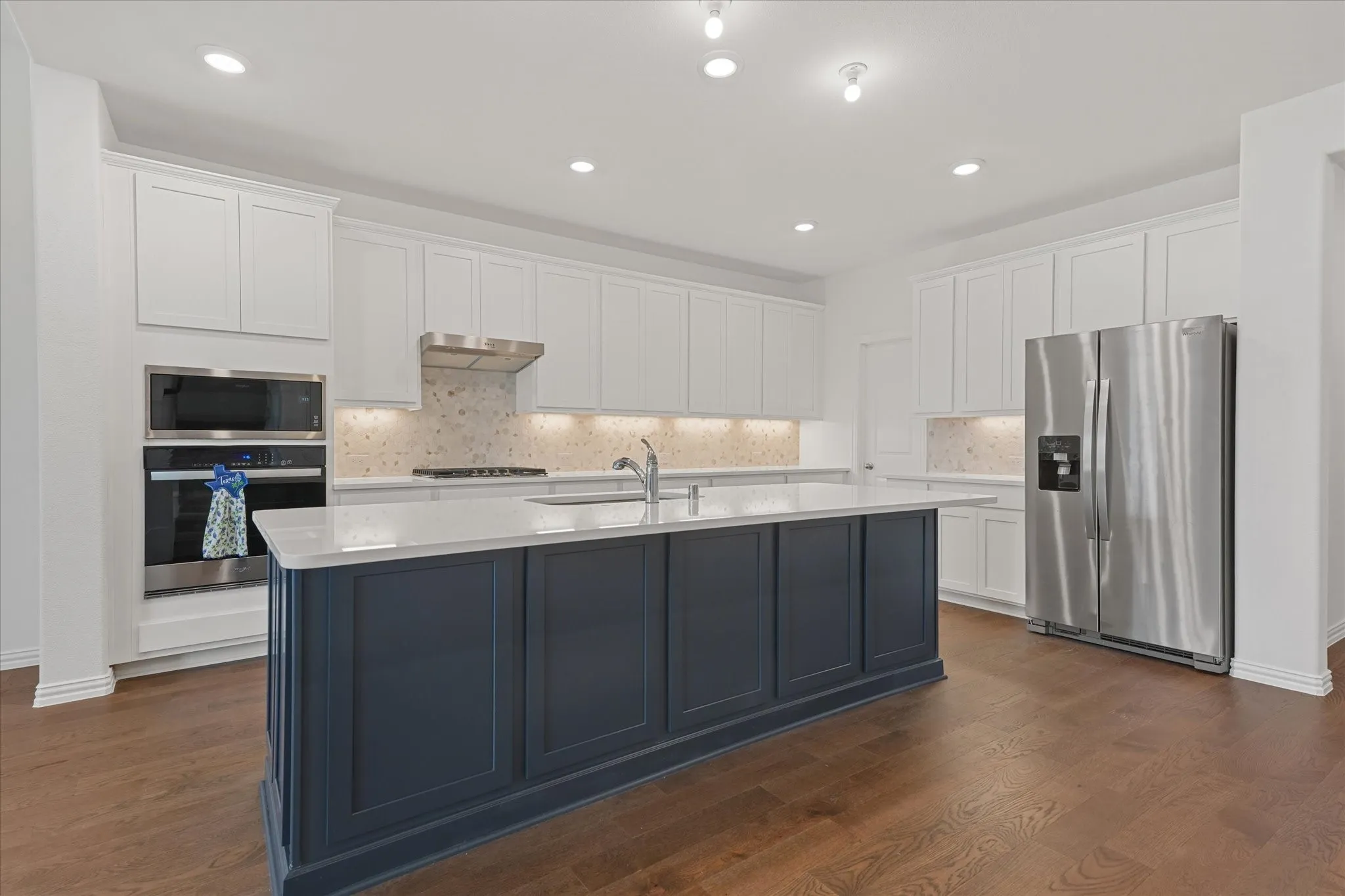 Single Family Residence For Sale in Hunt County , 1721 Rushpea, Royse City, Texas 75189, 4 Bedroom, 3 Bathroom, 2 Garage spaces, 2,605 Sqft, built in 2025, mls#21347024, Real Estate Agent in Royse City, Homes For Sale in Hunt county, Homes For Sale in Royse City, Realtor in Royse City Texas, Real Estate Brokerage Independent Realty Texas, Luminita Cordes Realtor