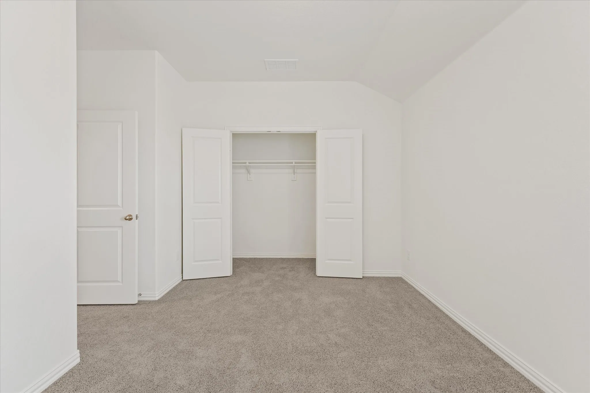 Single Family Residence For Sale in Hunt County , 1721 Rushpea, Royse City, Texas 75189, 4 Bedroom, 3 Bathroom, 2 Garage spaces, 2,605 Sqft, built in 2025, mls#21347024, Real Estate Agent in Royse City, Homes For Sale in Hunt county, Homes For Sale in Royse City, Realtor in Royse City Texas, Real Estate Brokerage Independent Realty Texas, Luminita Cordes Realtor
