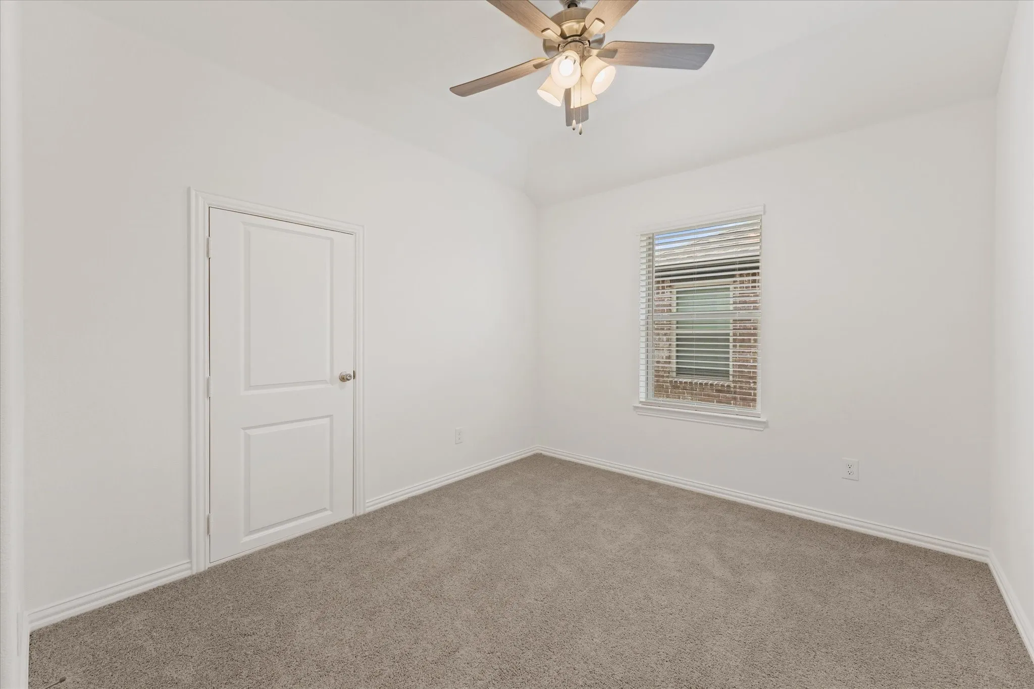 Single Family Residence For Sale in Hunt County , 1721 Rushpea, Royse City, Texas 75189, 4 Bedroom, 3 Bathroom, 2 Garage spaces, 2,605 Sqft, built in 2025, mls#21347024, Real Estate Agent in Royse City, Homes For Sale in Hunt county, Homes For Sale in Royse City, Realtor in Royse City Texas, Real Estate Brokerage Independent Realty Texas, Luminita Cordes Realtor