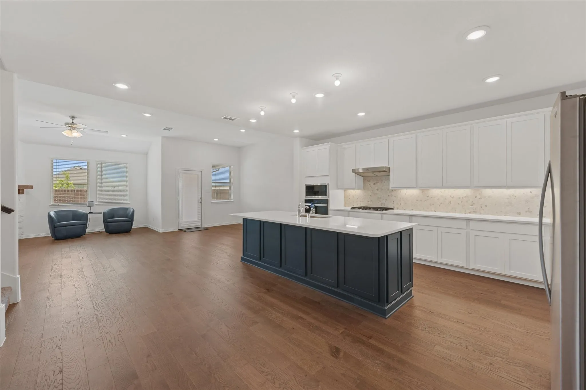 Single Family Residence For Sale in Hunt County , 1721 Rushpea, Royse City, Texas 75189, 4 Bedroom, 3 Bathroom, 2 Garage spaces, 2,605 Sqft, built in 2025, mls#21347024, Real Estate Agent in Royse City, Homes For Sale in Hunt county, Homes For Sale in Royse City, Realtor in Royse City Texas, Real Estate Brokerage Independent Realty Texas, Luminita Cordes Realtor