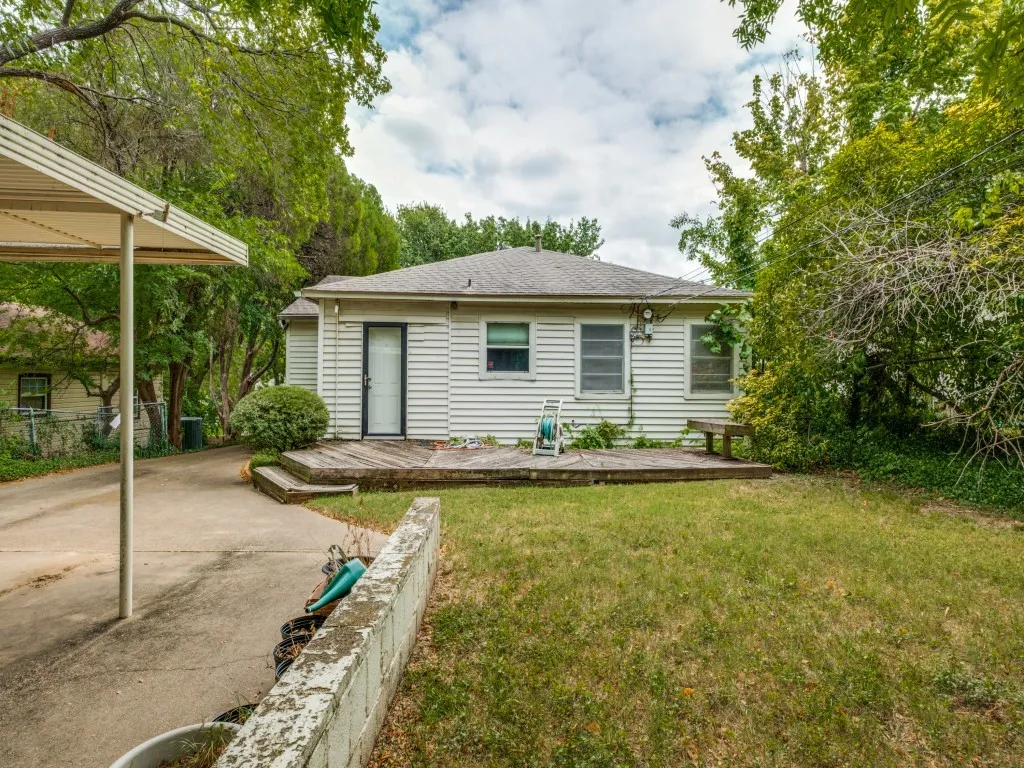 Single Family Residence For Sale in Dallas County , 9543 Peninsula Drive, Dallas, Texas 75218, 2 Bedroom, 1 Bathroom, Garage spaces, 1,141 Sqft, built in 1947, mls#21344554, Real Estate Agent in Dallas, Homes For Sale in Dallas county, Homes For Sale in Dallas, Realtor in Dallas Texas, Real Estate Brokerage Independent Realty Texas, Luminita Cordes Realtor