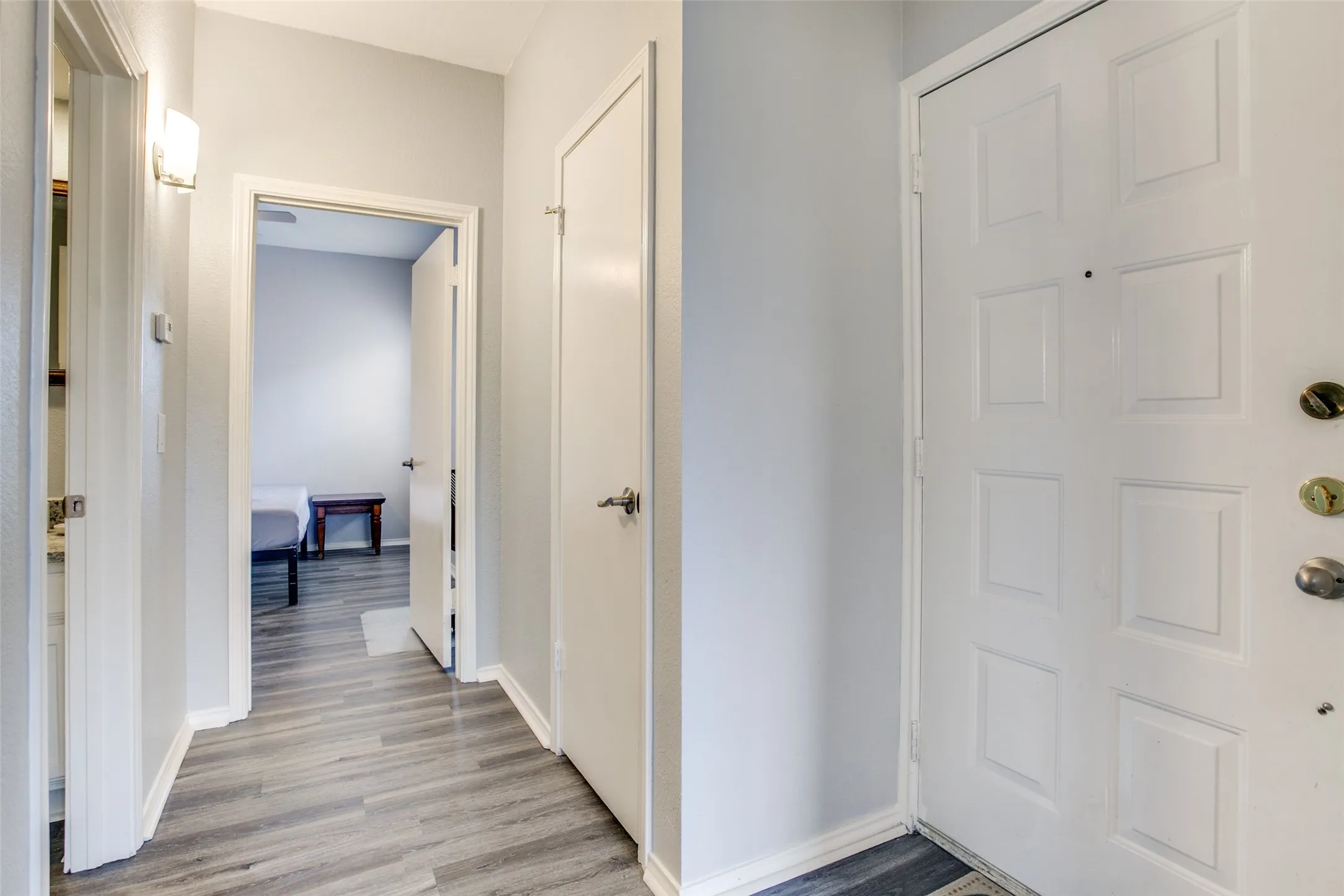 Condominium For Sale in Dallas County , 7340 Skillman Street 1004, Dallas, Texas 75231, 1 Bedroom, 1 Bathroom, Garage spaces, 673 Sqft, built in 1983, mls#21347005, Real Estate Agent in Dallas, Homes For Sale in Dallas county, Homes For Sale in Dallas, Realtor in Dallas Texas, Real Estate Brokerage Independent Realty Texas, Luminita Cordes Realtor