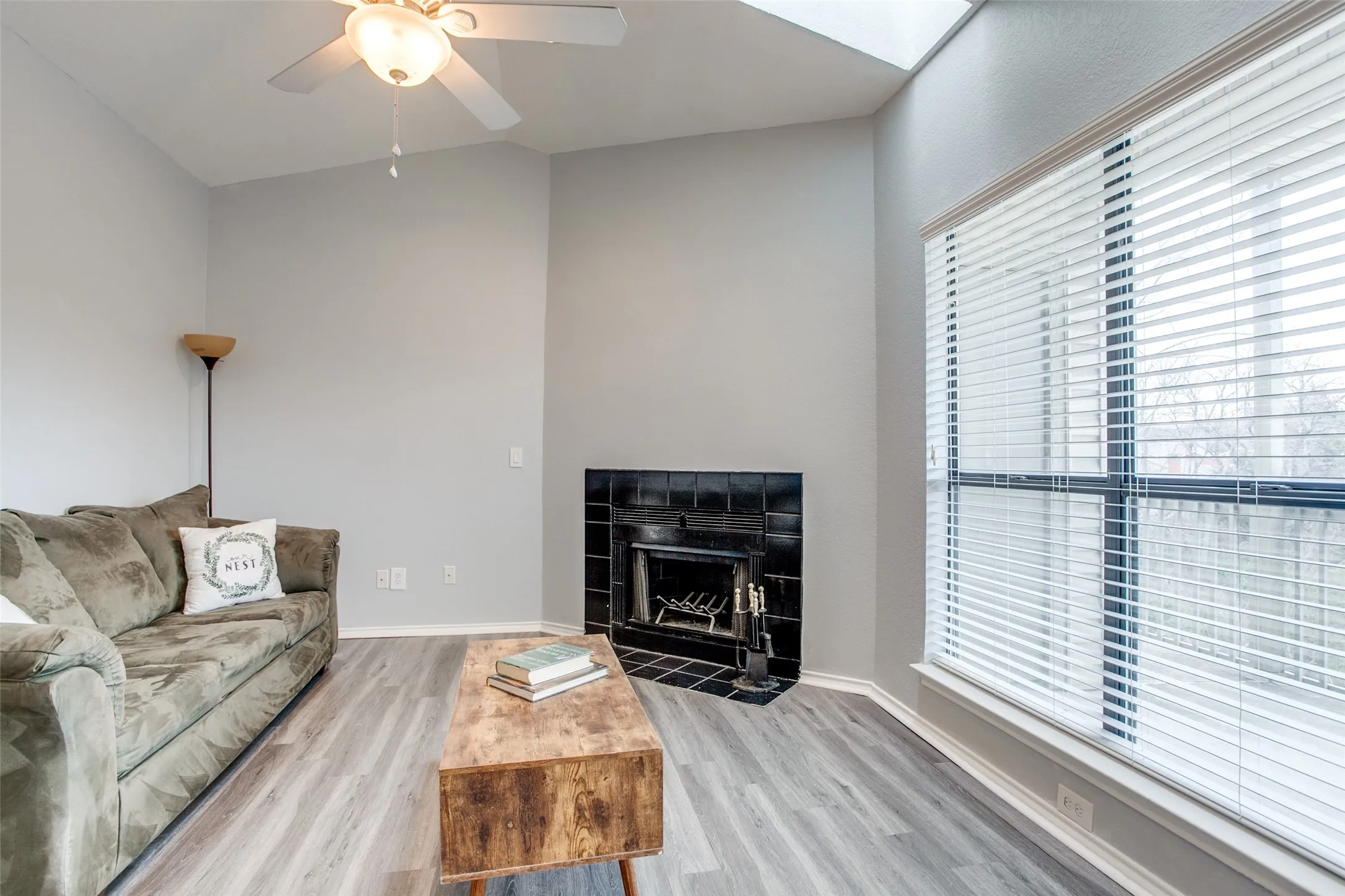 Condominium For Sale in Dallas County , 7340 Skillman Street 1004, Dallas, Texas 75231, 1 Bedroom, 1 Bathroom, Garage spaces, 673 Sqft, built in 1983, mls#21347005, Real Estate Agent in Dallas, Homes For Sale in Dallas county, Homes For Sale in Dallas, Realtor in Dallas Texas, Real Estate Brokerage Independent Realty Texas, Luminita Cordes Realtor