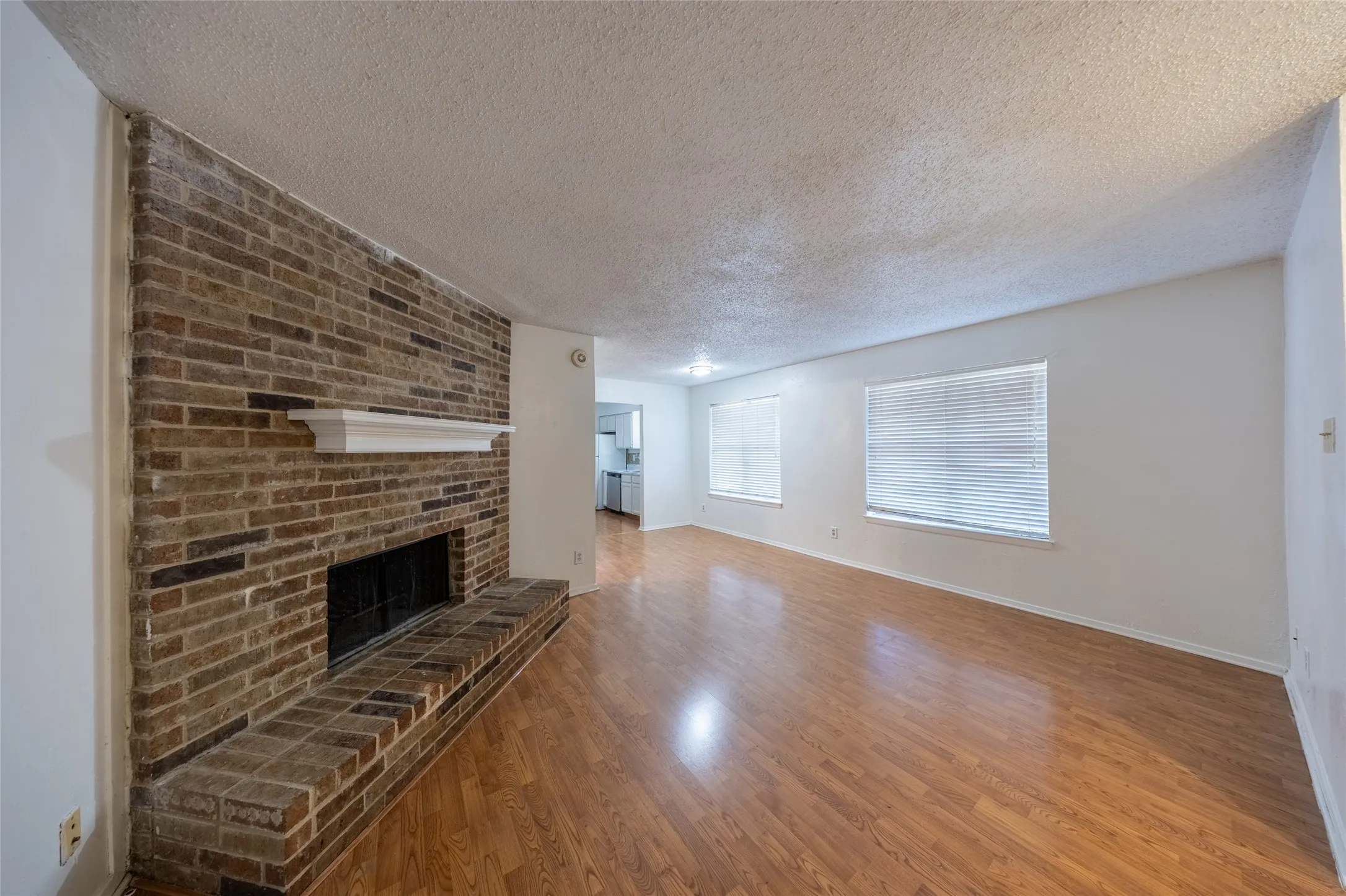 Condominium For Rent in Collin County , 1805 Spring Creek Parkway QQ1, Plano, Texas 75023, 3 Bedroom, 2 Bathroom, Garage spaces, 1,088 Sqft, built in 1982, mls#21346836, Real Estate Agent in Plano, Homes For Rent in Collin county, Homes For Rent in Plano, Realtor in Plano Texas, Real Estate Brokerage Independent Realty Texas, Luminita Cordes Realtor