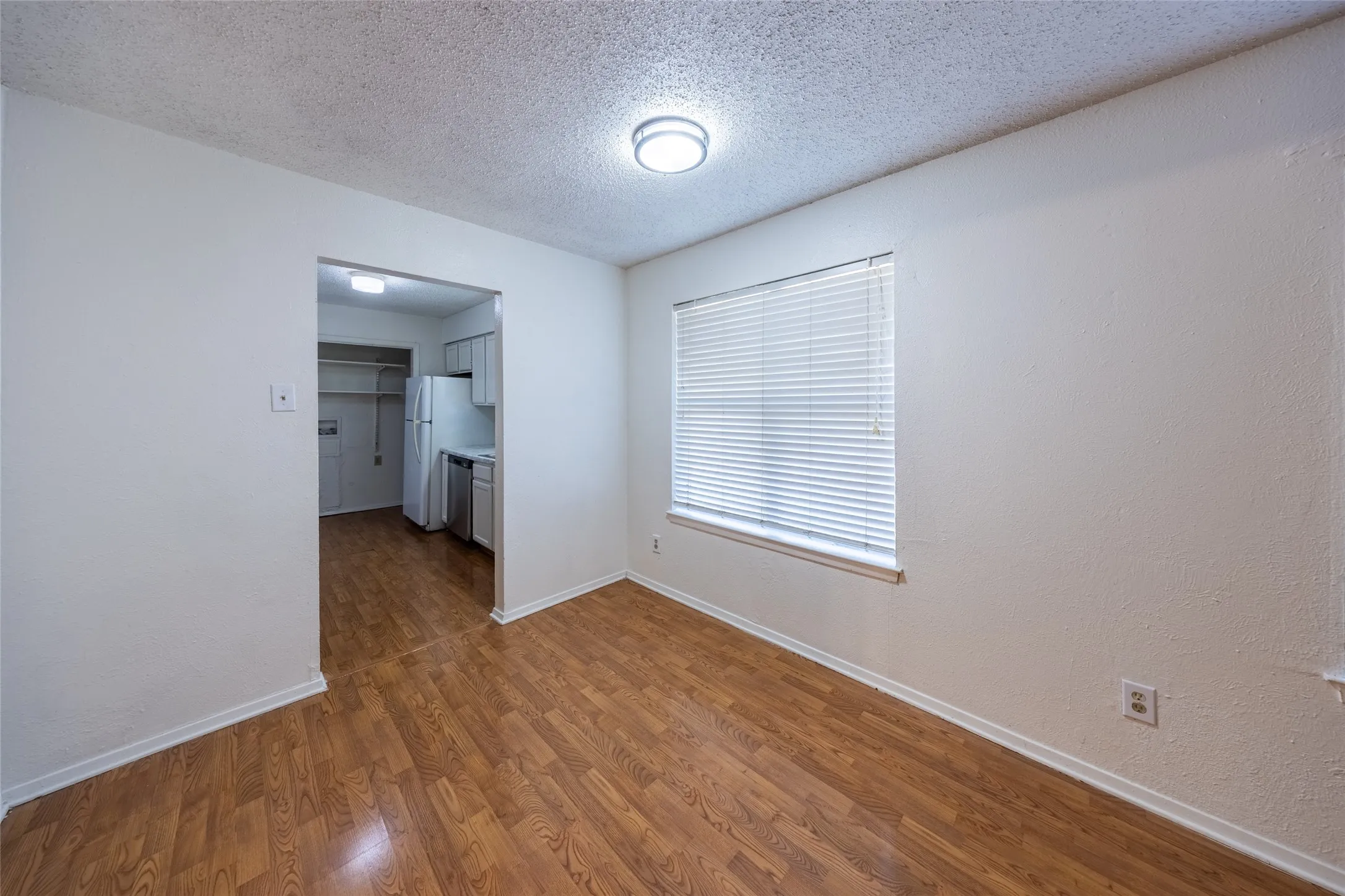 Condominium For Rent in Collin County , 1805 Spring Creek Parkway QQ1, Plano, Texas 75023, 3 Bedroom, 2 Bathroom, Garage spaces, 1,088 Sqft, built in 1982, mls#21346836, Real Estate Agent in Plano, Homes For Rent in Collin county, Homes For Rent in Plano, Realtor in Plano Texas, Real Estate Brokerage Independent Realty Texas, Luminita Cordes Realtor