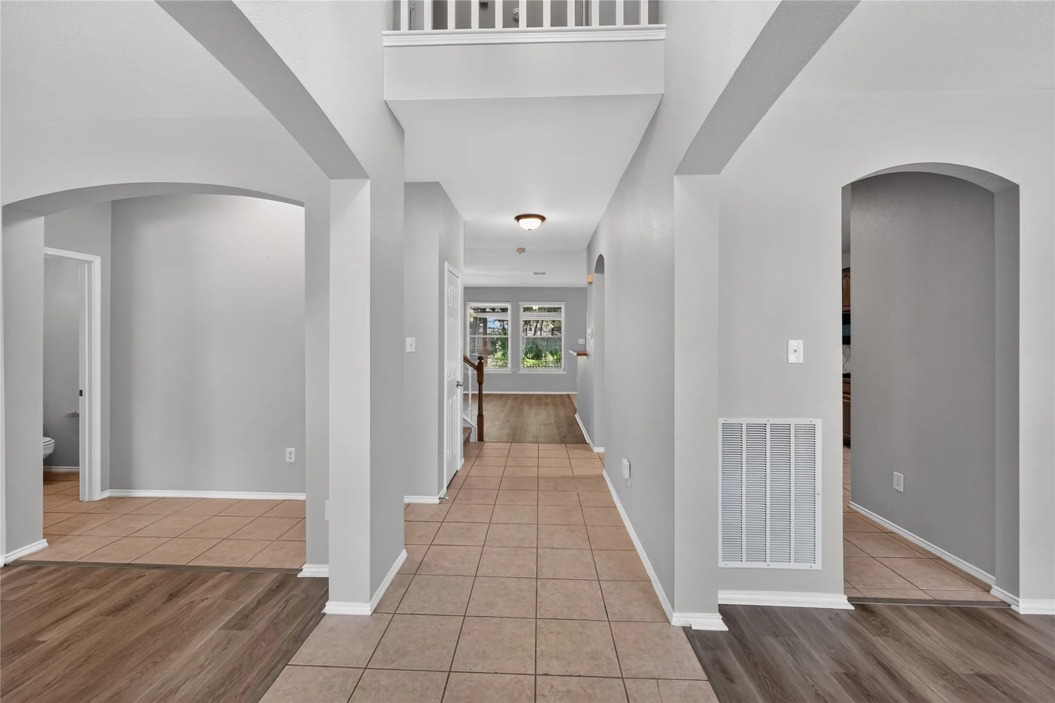 Single Family Residence For Sale in Tarrant County , 720 Big Horn Trail, Crowley, Texas 76036, 4 Bedroom, 4 Bathroom, 2 Garage spaces, 3,411 Sqft, built in 2002, mls#21347035, Real Estate Agent in Crowley, Homes For Sale in Tarrant county, Homes For Sale in Crowley, Realtor in Crowley Texas, Real Estate Brokerage Independent Realty Texas, Luminita Cordes Realtor