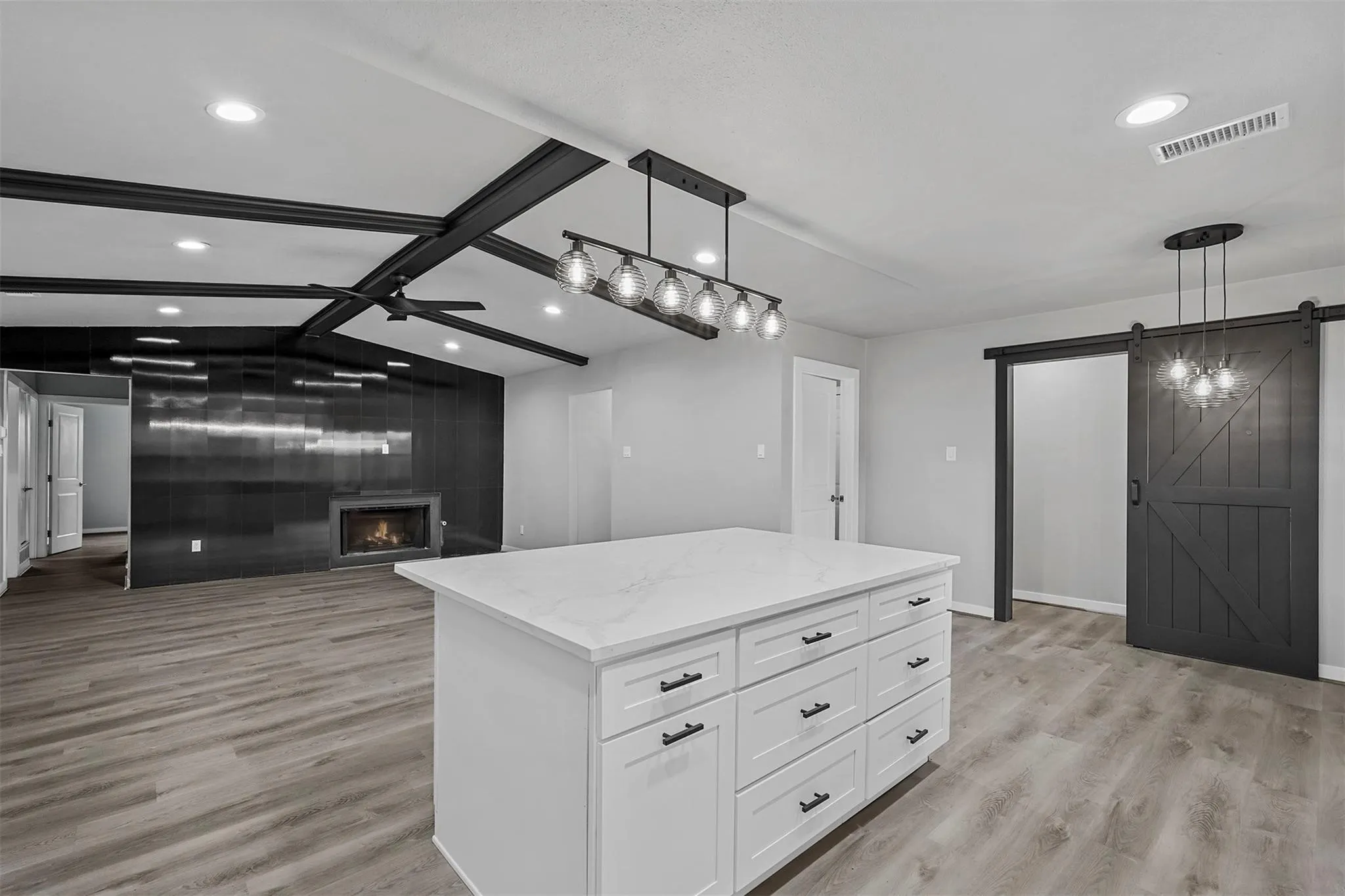 Single Family Residence For Sale in Dallas County , 2805 Sybil Drive, Mesquite, Texas 75149, 4 Bedroom, 2 Bathroom, 2 Garage spaces, 2,484 Sqft, built in 1980, mls#21346200, Real Estate Agent in Mesquite, Homes For Sale in Dallas county, Homes For Sale in Mesquite, Realtor in Mesquite Texas, Real Estate Brokerage Independent Realty Texas, Luminita Cordes Realtor