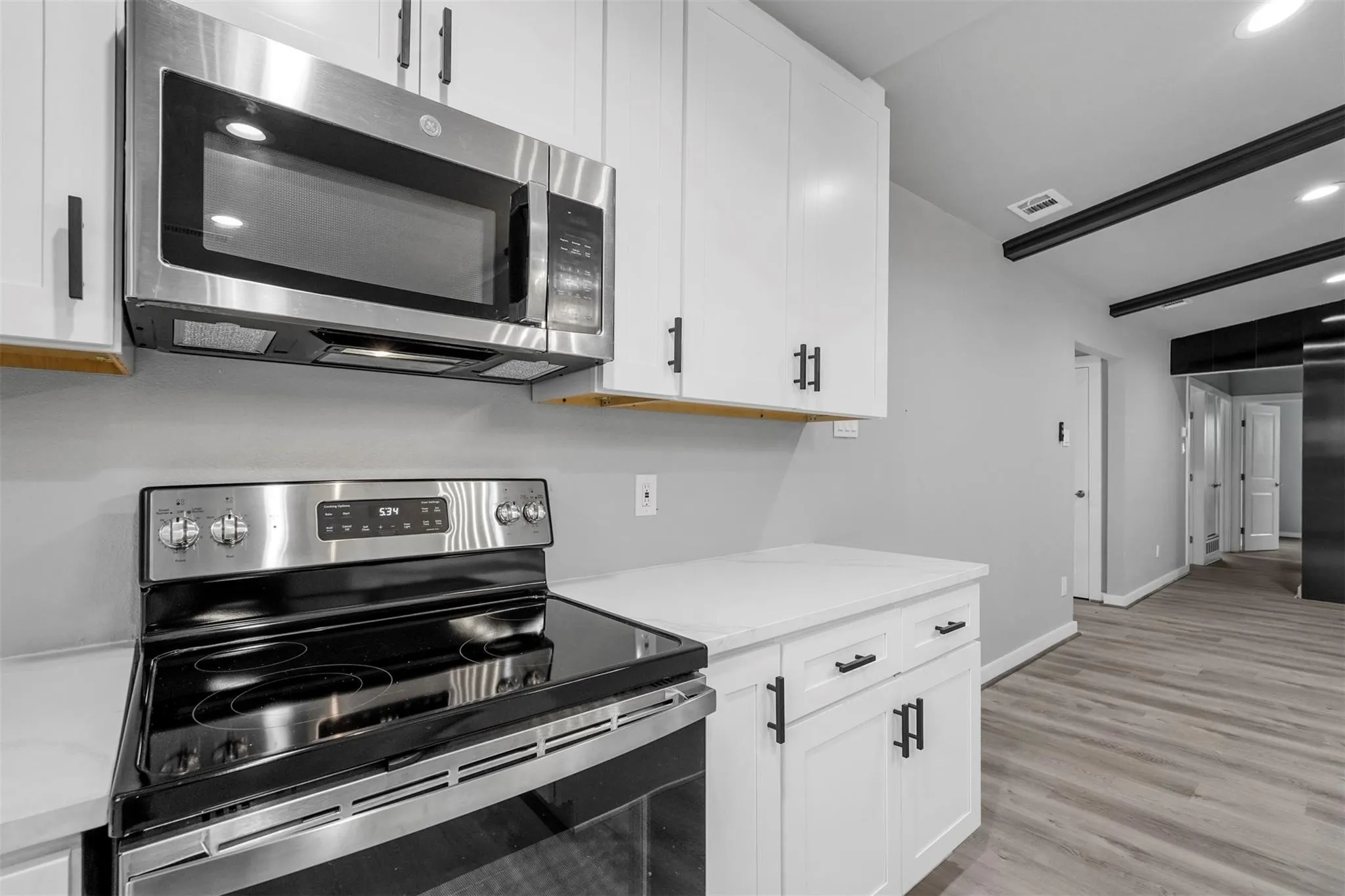 Single Family Residence For Sale in Dallas County , 2805 Sybil Drive, Mesquite, Texas 75149, 4 Bedroom, 2 Bathroom, 2 Garage spaces, 2,484 Sqft, built in 1980, mls#21346200, Real Estate Agent in Mesquite, Homes For Sale in Dallas county, Homes For Sale in Mesquite, Realtor in Mesquite Texas, Real Estate Brokerage Independent Realty Texas, Luminita Cordes Realtor