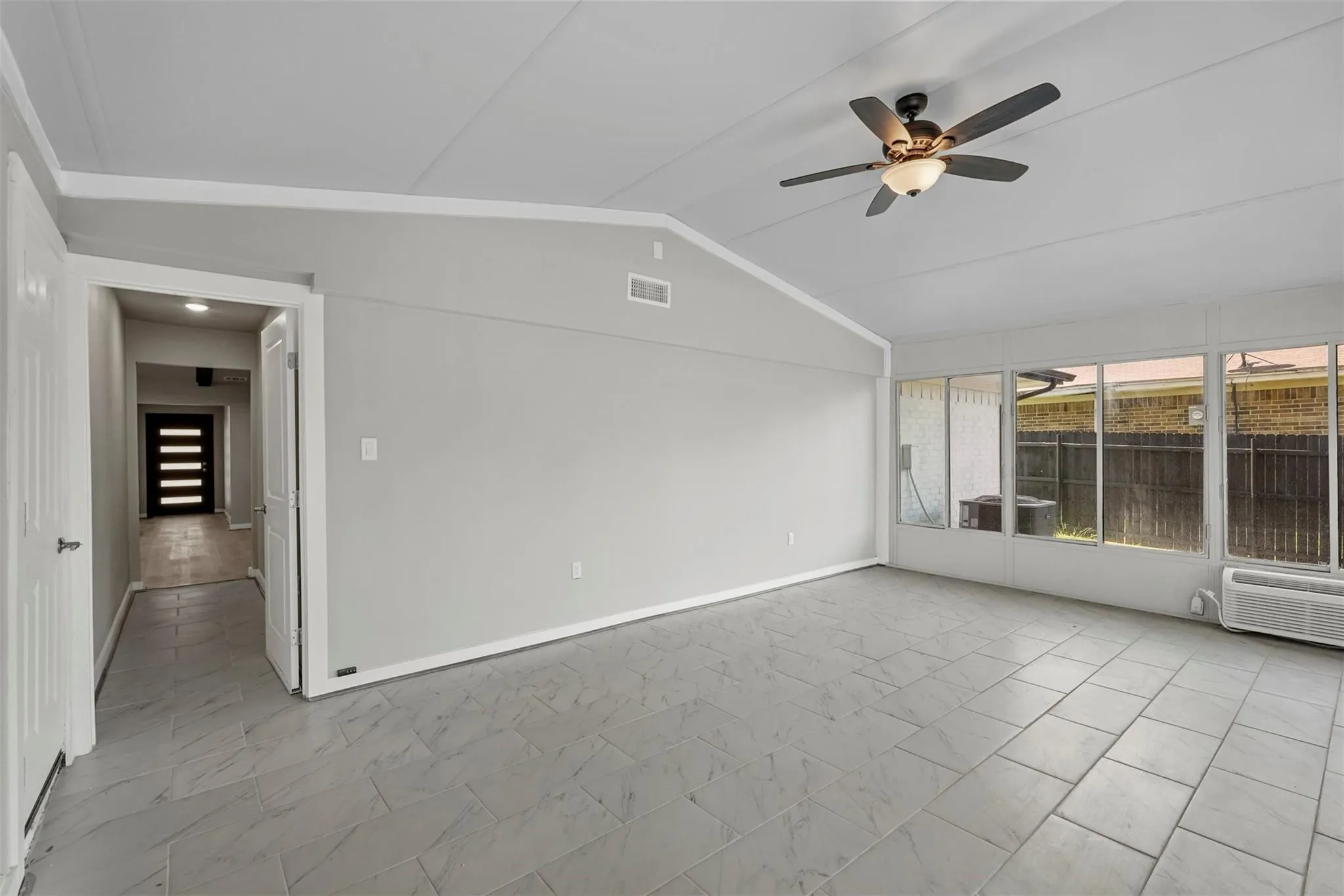 Single Family Residence For Sale in Dallas County , 2805 Sybil Drive, Mesquite, Texas 75149, 4 Bedroom, 2 Bathroom, 2 Garage spaces, 2,484 Sqft, built in 1980, mls#21346200, Real Estate Agent in Mesquite, Homes For Sale in Dallas county, Homes For Sale in Mesquite, Realtor in Mesquite Texas, Real Estate Brokerage Independent Realty Texas, Luminita Cordes Realtor