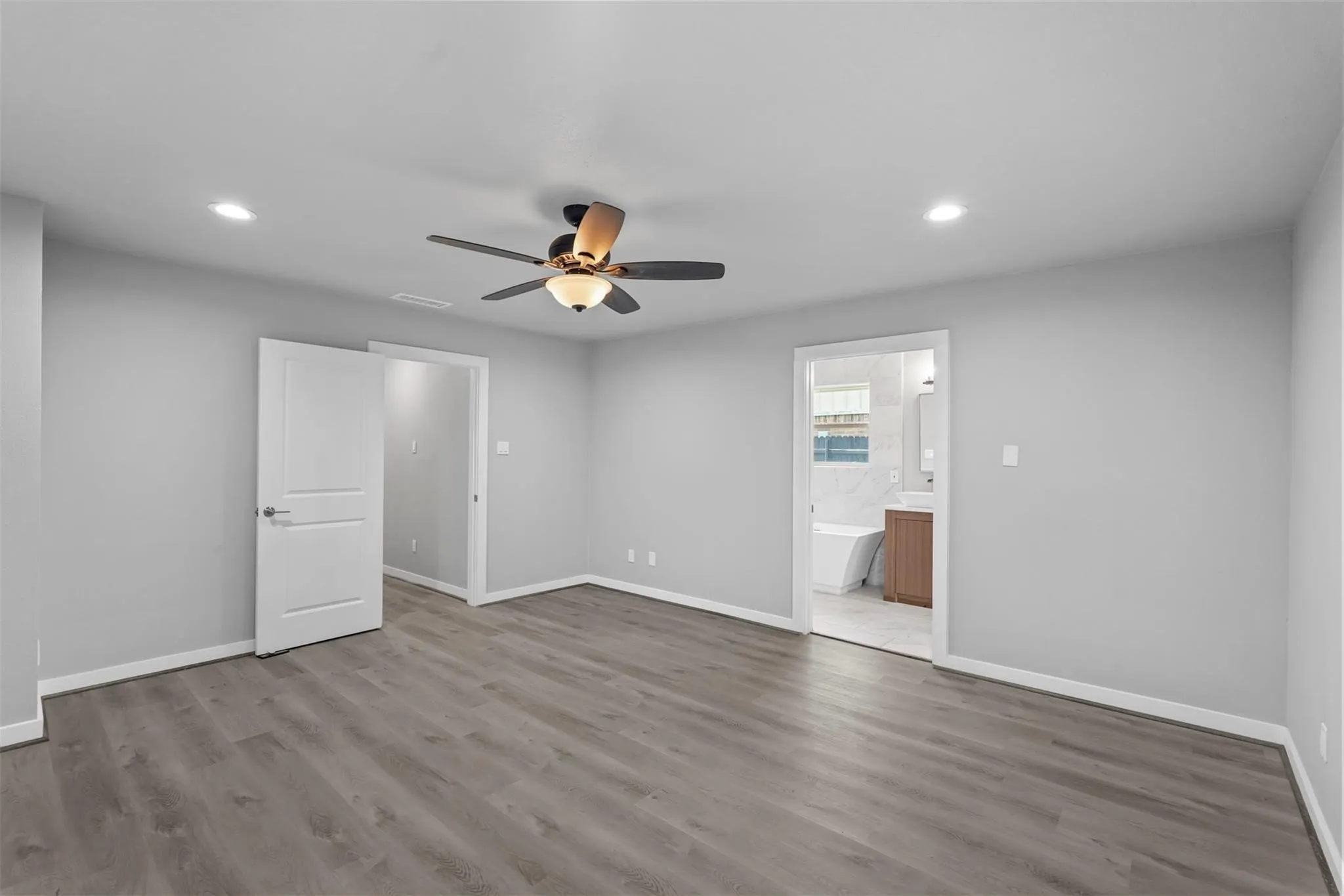 Single Family Residence For Sale in Dallas County , 2805 Sybil Drive, Mesquite, Texas 75149, 4 Bedroom, 2 Bathroom, 2 Garage spaces, 2,484 Sqft, built in 1980, mls#21346200, Real Estate Agent in Mesquite, Homes For Sale in Dallas county, Homes For Sale in Mesquite, Realtor in Mesquite Texas, Real Estate Brokerage Independent Realty Texas, Luminita Cordes Realtor