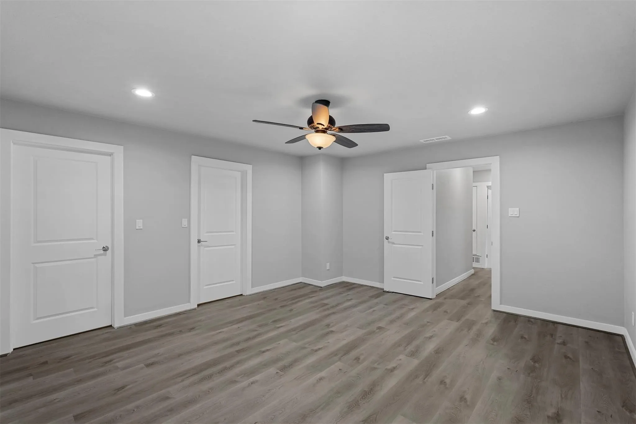 Single Family Residence For Sale in Dallas County , 2805 Sybil Drive, Mesquite, Texas 75149, 4 Bedroom, 2 Bathroom, 2 Garage spaces, 2,484 Sqft, built in 1980, mls#21346200, Real Estate Agent in Mesquite, Homes For Sale in Dallas county, Homes For Sale in Mesquite, Realtor in Mesquite Texas, Real Estate Brokerage Independent Realty Texas, Luminita Cordes Realtor