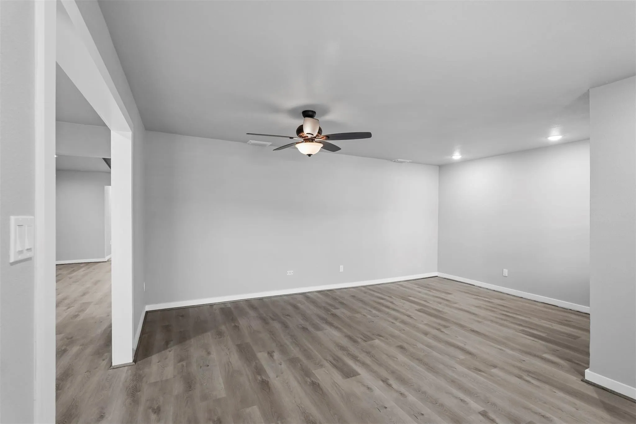 Single Family Residence For Sale in Dallas County , 2805 Sybil Drive, Mesquite, Texas 75149, 4 Bedroom, 2 Bathroom, 2 Garage spaces, 2,484 Sqft, built in 1980, mls#21346200, Real Estate Agent in Mesquite, Homes For Sale in Dallas county, Homes For Sale in Mesquite, Realtor in Mesquite Texas, Real Estate Brokerage Independent Realty Texas, Luminita Cordes Realtor