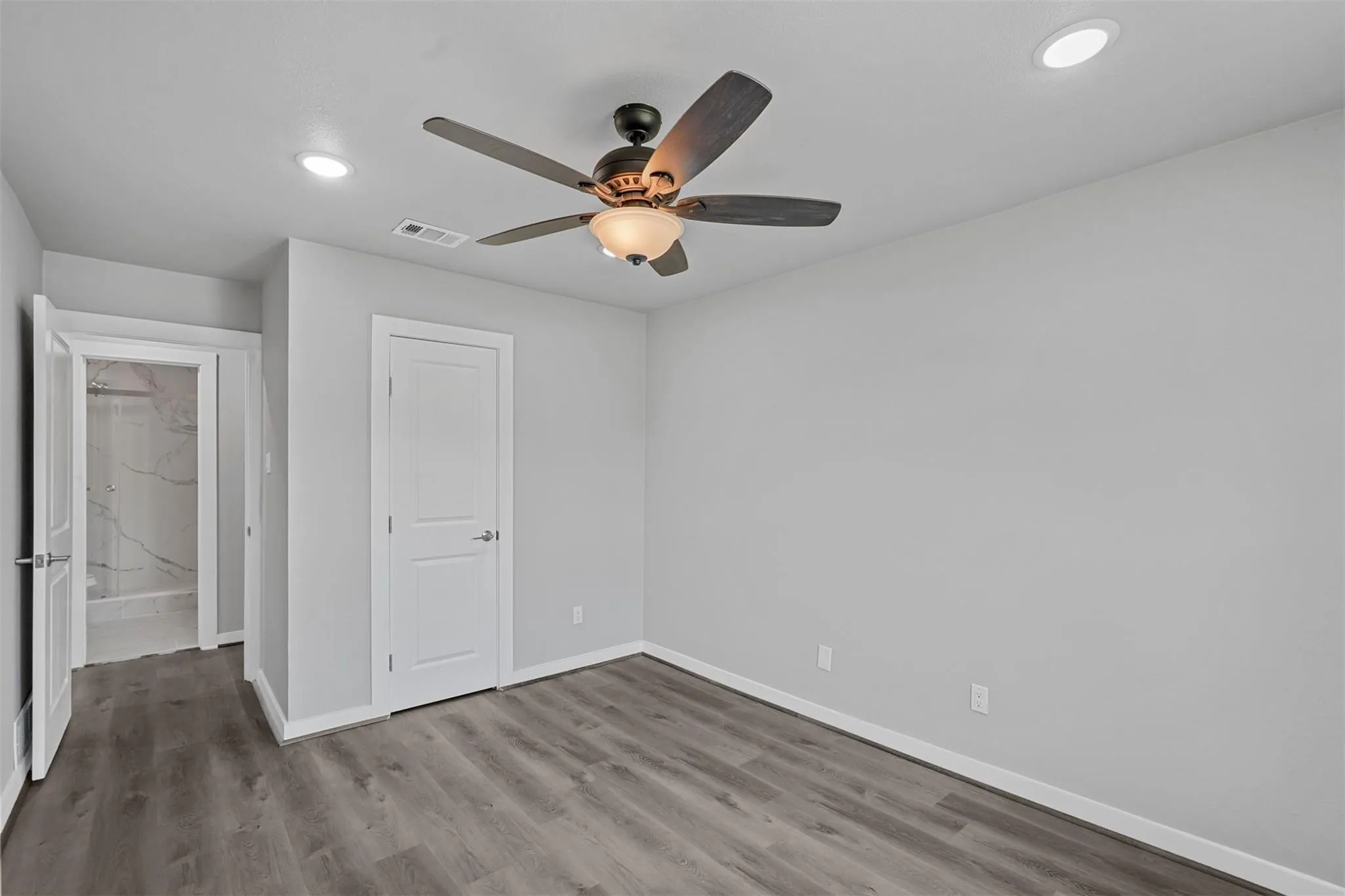 Single Family Residence For Sale in Dallas County , 2805 Sybil Drive, Mesquite, Texas 75149, 4 Bedroom, 2 Bathroom, 2 Garage spaces, 2,484 Sqft, built in 1980, mls#21346200, Real Estate Agent in Mesquite, Homes For Sale in Dallas county, Homes For Sale in Mesquite, Realtor in Mesquite Texas, Real Estate Brokerage Independent Realty Texas, Luminita Cordes Realtor