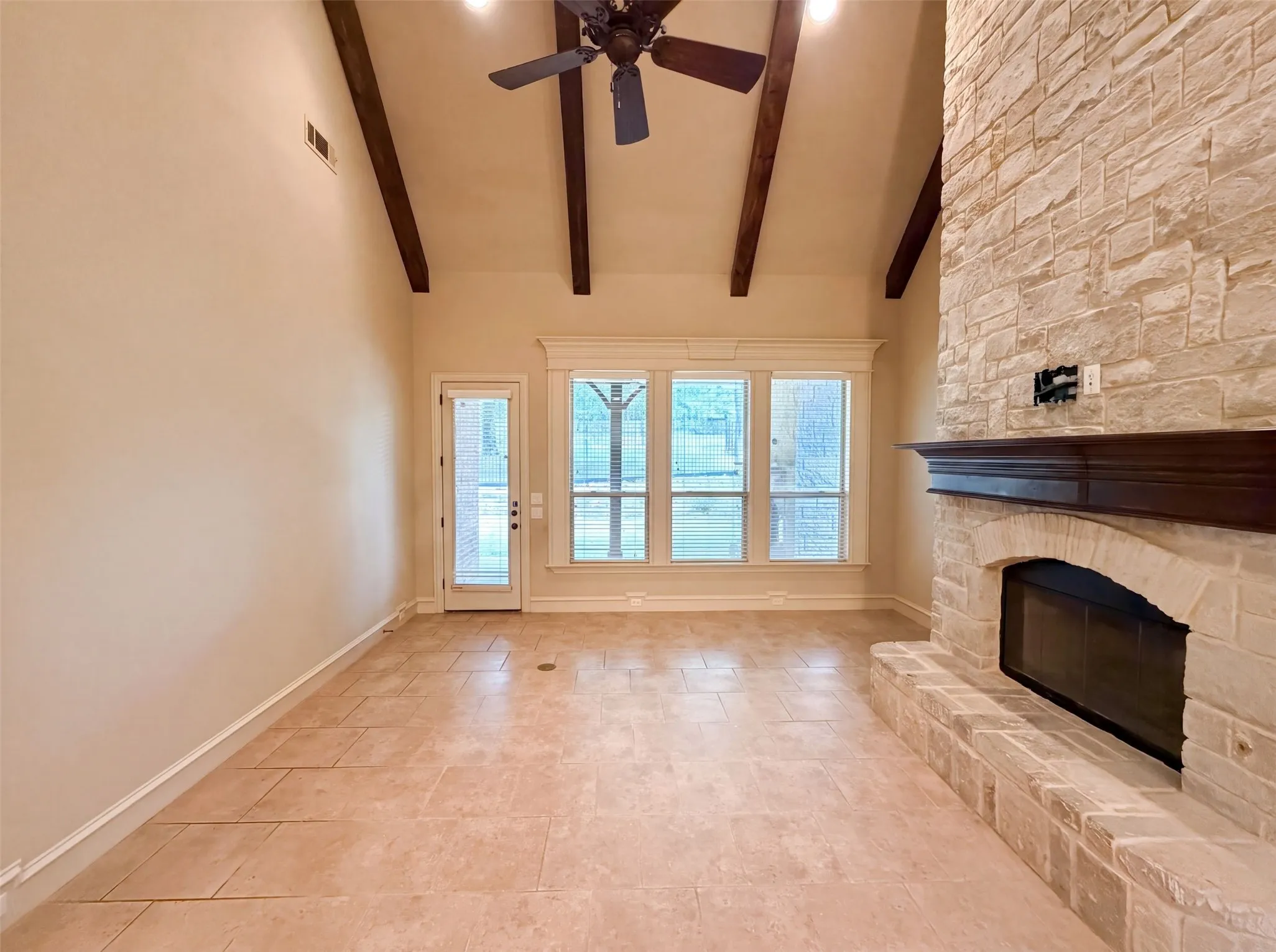 Single Family Residence For Sale in Tarrant County , 6113 Rock Dove Circle, Colleyville, Texas 76034, 3 Bedroom, 4 Bathroom, 2 Garage spaces, 3,721 Sqft, built in 2008, mls#21347036, Real Estate Agent in Colleyville, Homes For Sale in Tarrant county, Homes For Sale in Colleyville, Realtor in Colleyville Texas, Real Estate Brokerage Independent Realty Texas, Luminita Cordes Realtor
