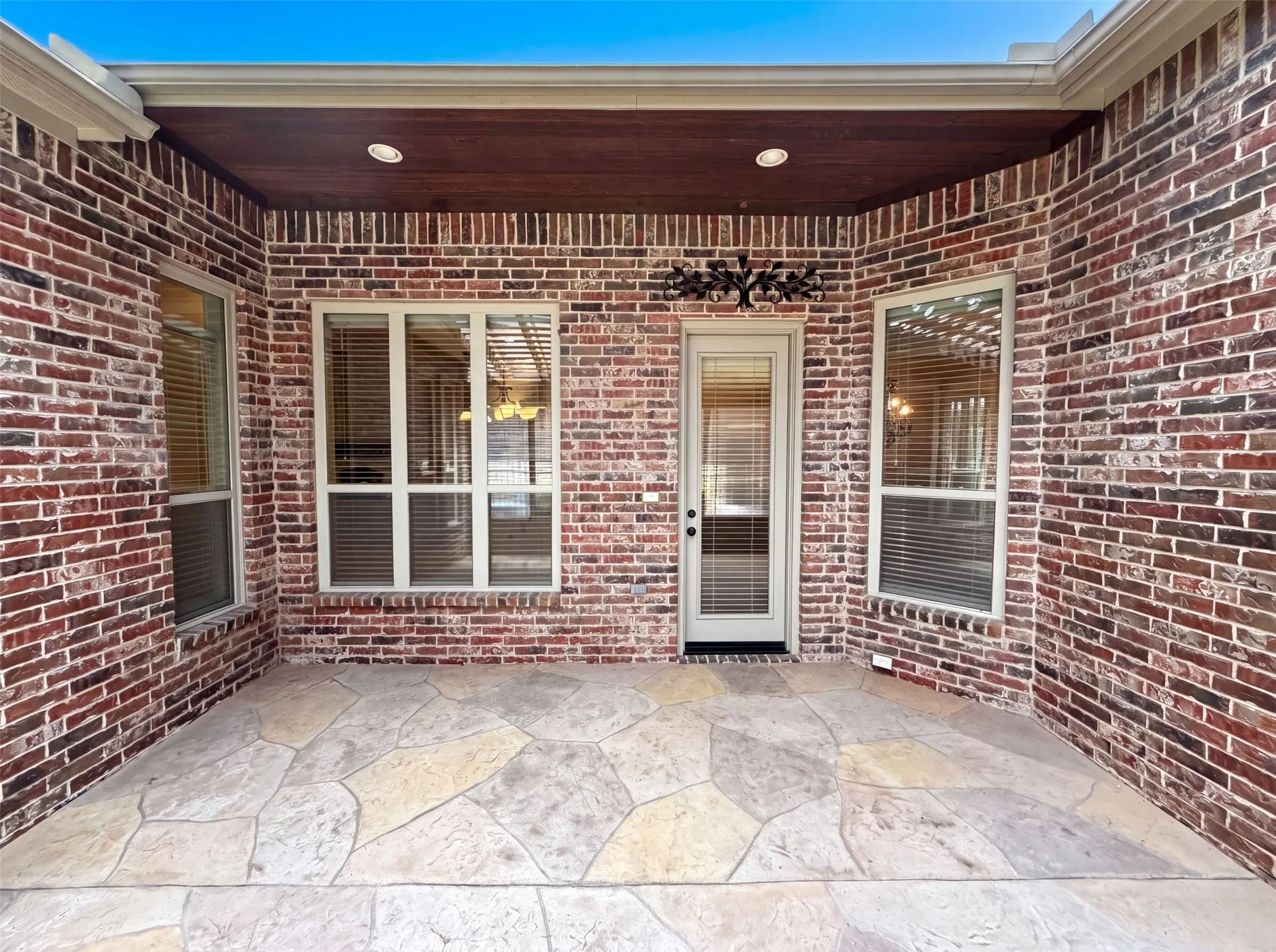 Single Family Residence For Sale in Tarrant County , 6113 Rock Dove Circle, Colleyville, Texas 76034, 3 Bedroom, 4 Bathroom, 2 Garage spaces, 3,721 Sqft, built in 2008, mls#21347036, Real Estate Agent in Colleyville, Homes For Sale in Tarrant county, Homes For Sale in Colleyville, Realtor in Colleyville Texas, Real Estate Brokerage Independent Realty Texas, Luminita Cordes Realtor