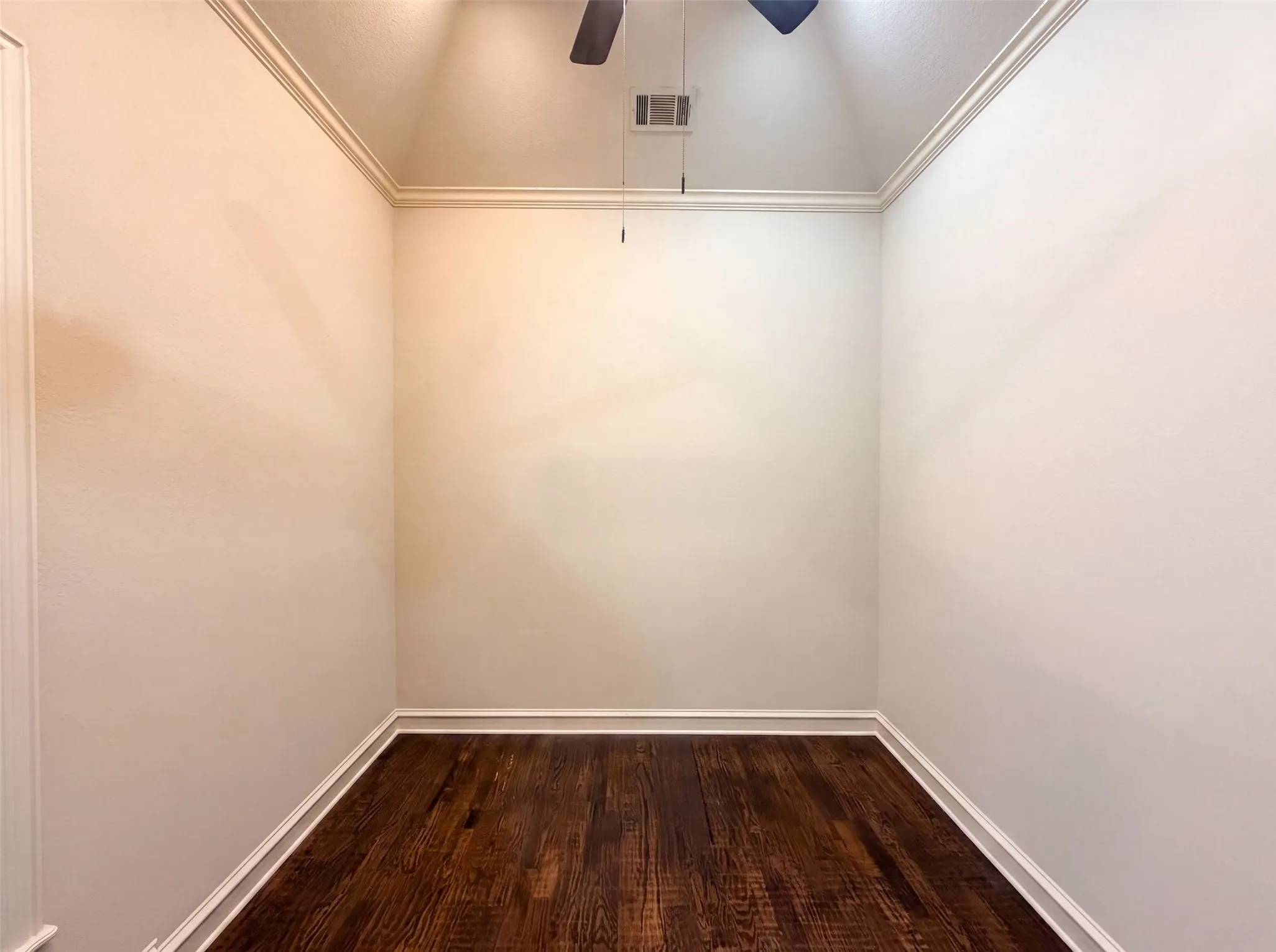 Single Family Residence For Sale in Tarrant County , 6113 Rock Dove Circle, Colleyville, Texas 76034, 3 Bedroom, 4 Bathroom, 2 Garage spaces, 3,721 Sqft, built in 2008, mls#21347036, Real Estate Agent in Colleyville, Homes For Sale in Tarrant county, Homes For Sale in Colleyville, Realtor in Colleyville Texas, Real Estate Brokerage Independent Realty Texas, Luminita Cordes Realtor