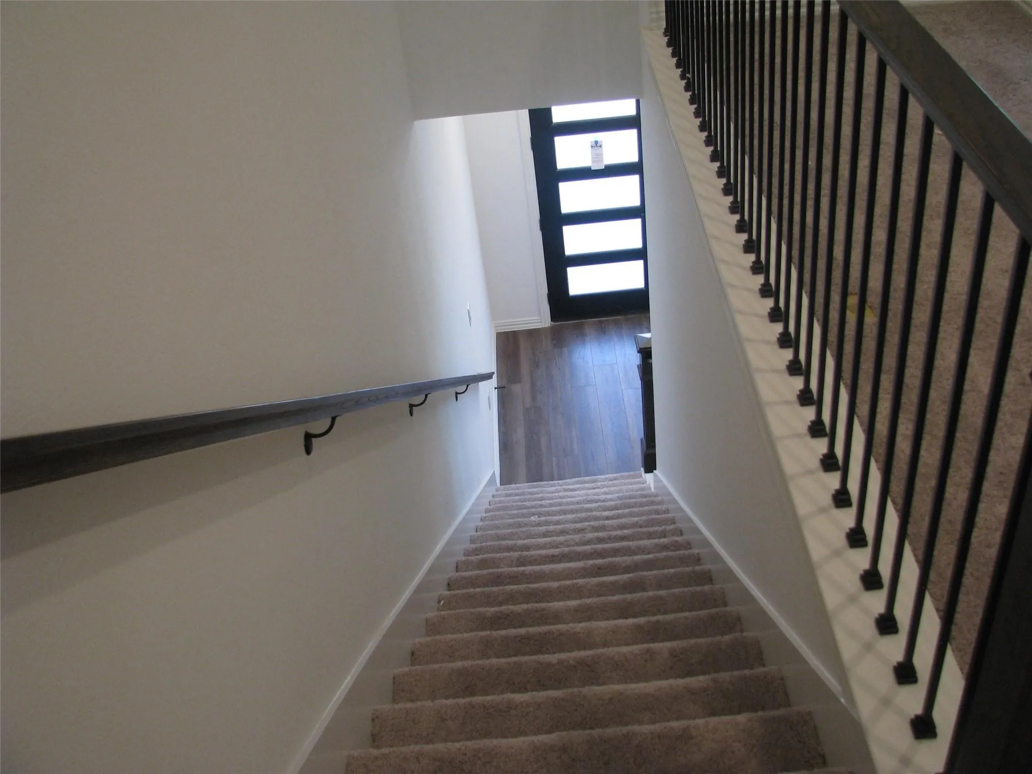 Single Family Residence For Rent in Dallas County , 7557 Laburnam Road, Dallas, Texas 75228, 3 Bedroom, 3 Bathroom, 2 Garage spaces, 1,580 Sqft, built in 2024, mls#21345195, Real Estate Agent in Dallas, Homes For Rent in Dallas county, Homes For Rent in Dallas, Realtor in Dallas Texas, Real Estate Brokerage Independent Realty Texas, Luminita Cordes Realtor