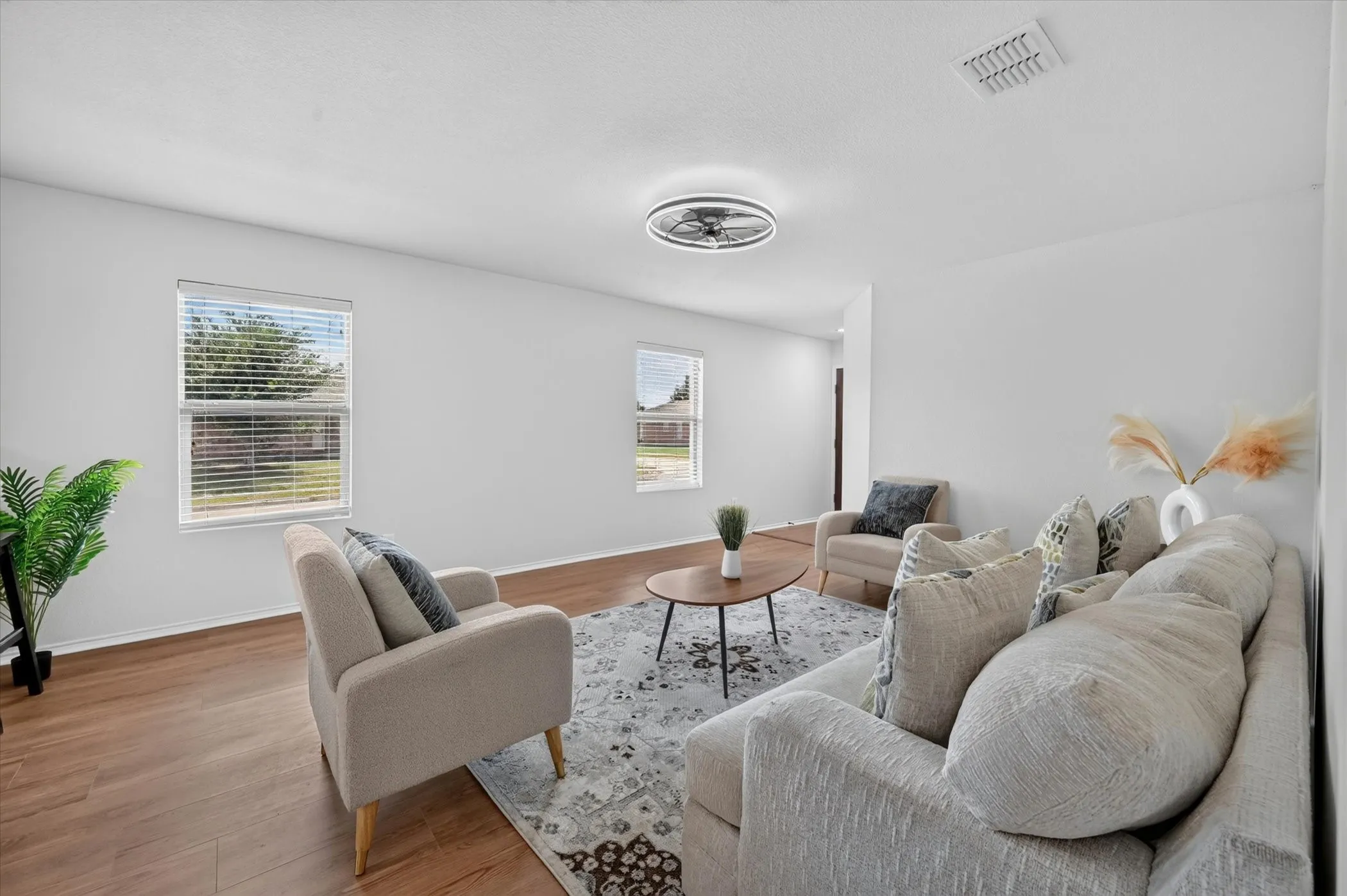 Single Family Residence For Sale in Tarrant County , 9000 Quarry Ridge Trail, Fort Worth, Texas 76244, 4 Bedroom, 2 Bathroom, 2 Garage spaces, 1,572 Sqft, built in 2009, mls#21347044, Real Estate Agent in Fort Worth, Homes For Sale in Tarrant county, Homes For Sale in Fort Worth, Realtor in Fort Worth Texas, Real Estate Brokerage Independent Realty Texas, Luminita Cordes Realtor