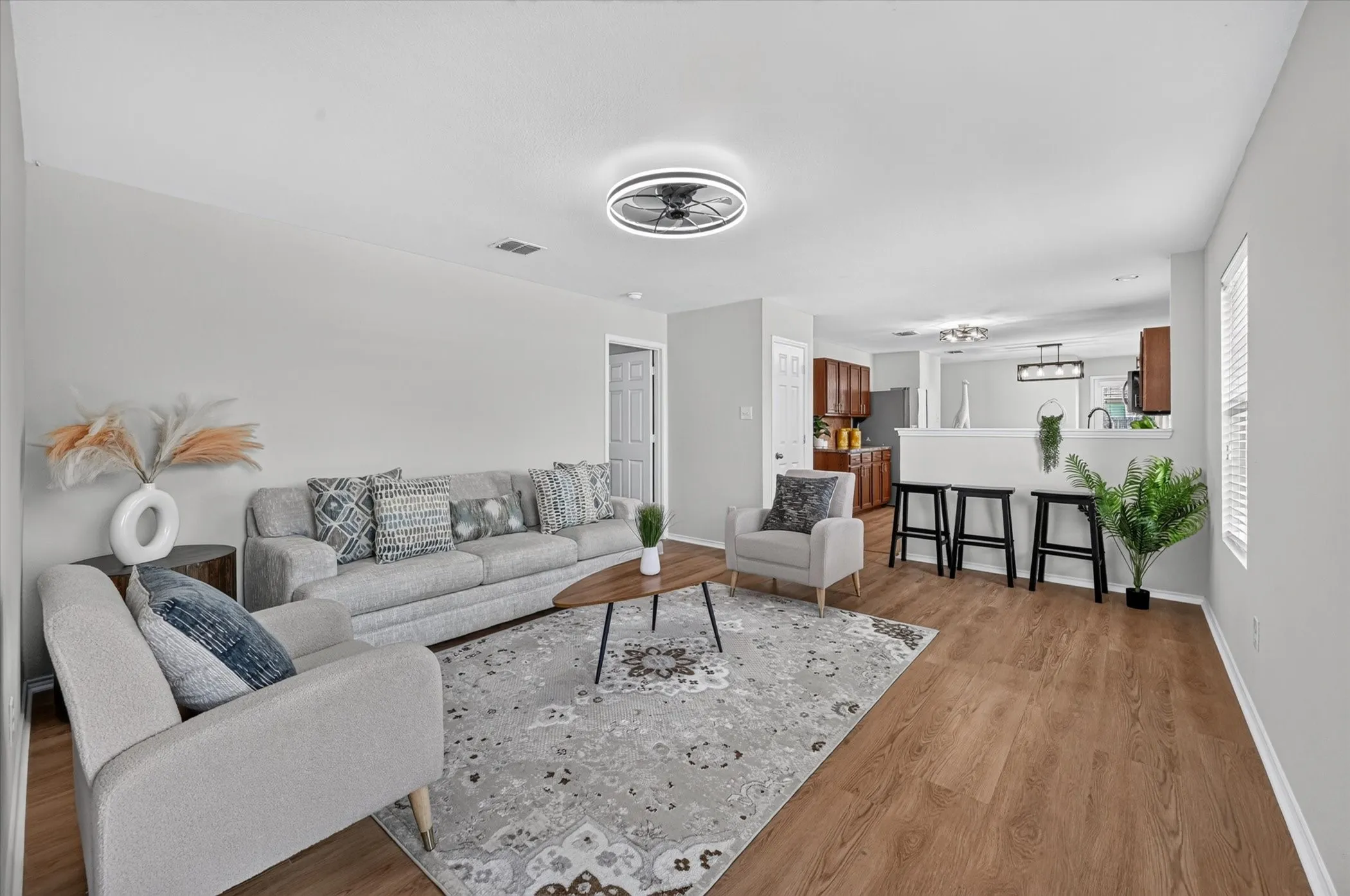 Single Family Residence For Sale in Tarrant County , 9000 Quarry Ridge Trail, Fort Worth, Texas 76244, 4 Bedroom, 2 Bathroom, 2 Garage spaces, 1,572 Sqft, built in 2009, mls#21347044, Real Estate Agent in Fort Worth, Homes For Sale in Tarrant county, Homes For Sale in Fort Worth, Realtor in Fort Worth Texas, Real Estate Brokerage Independent Realty Texas, Luminita Cordes Realtor