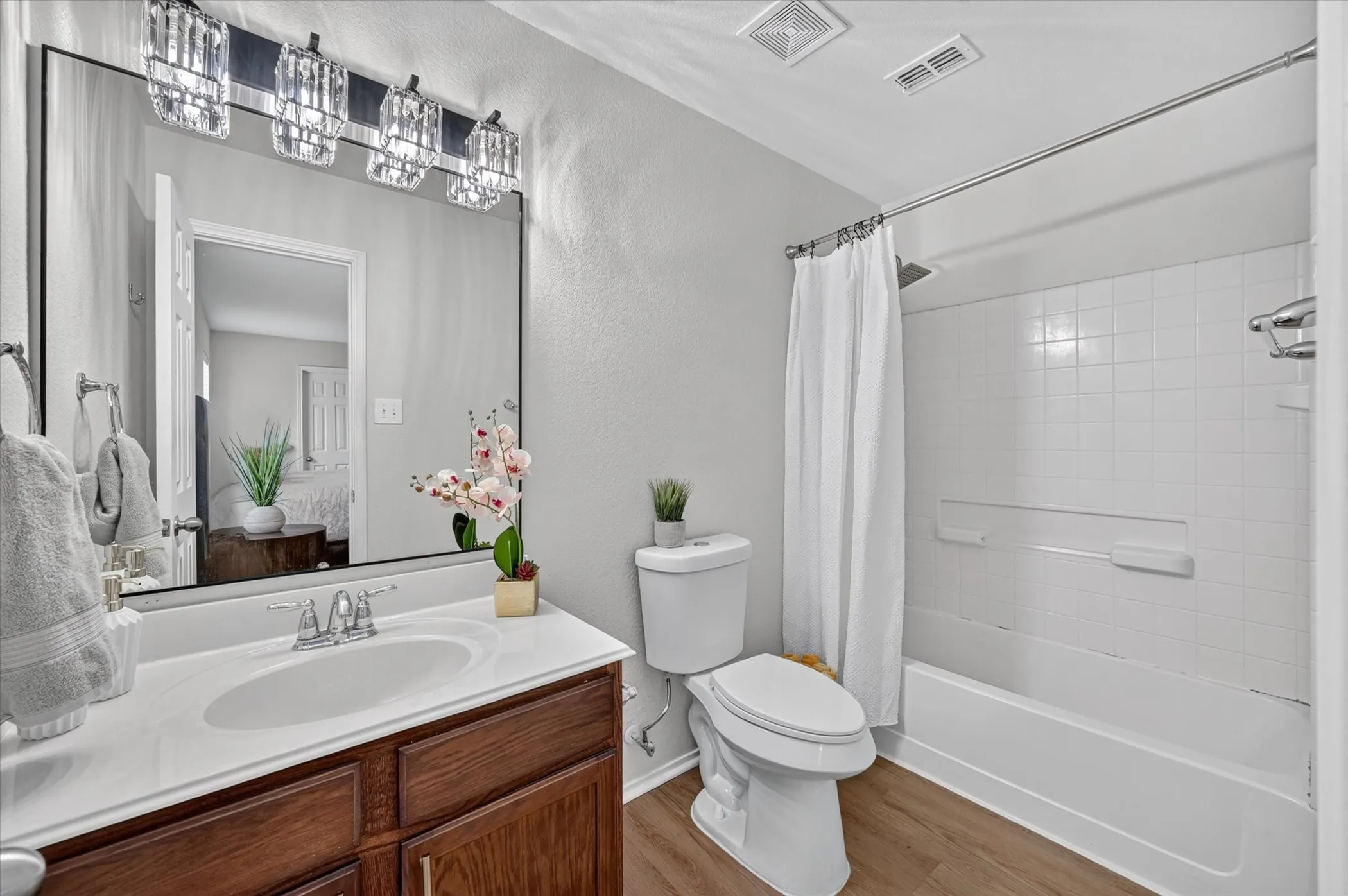 Single Family Residence For Sale in Tarrant County , 9000 Quarry Ridge Trail, Fort Worth, Texas 76244, 4 Bedroom, 2 Bathroom, 2 Garage spaces, 1,572 Sqft, built in 2009, mls#21347044, Real Estate Agent in Fort Worth, Homes For Sale in Tarrant county, Homes For Sale in Fort Worth, Realtor in Fort Worth Texas, Real Estate Brokerage Independent Realty Texas, Luminita Cordes Realtor