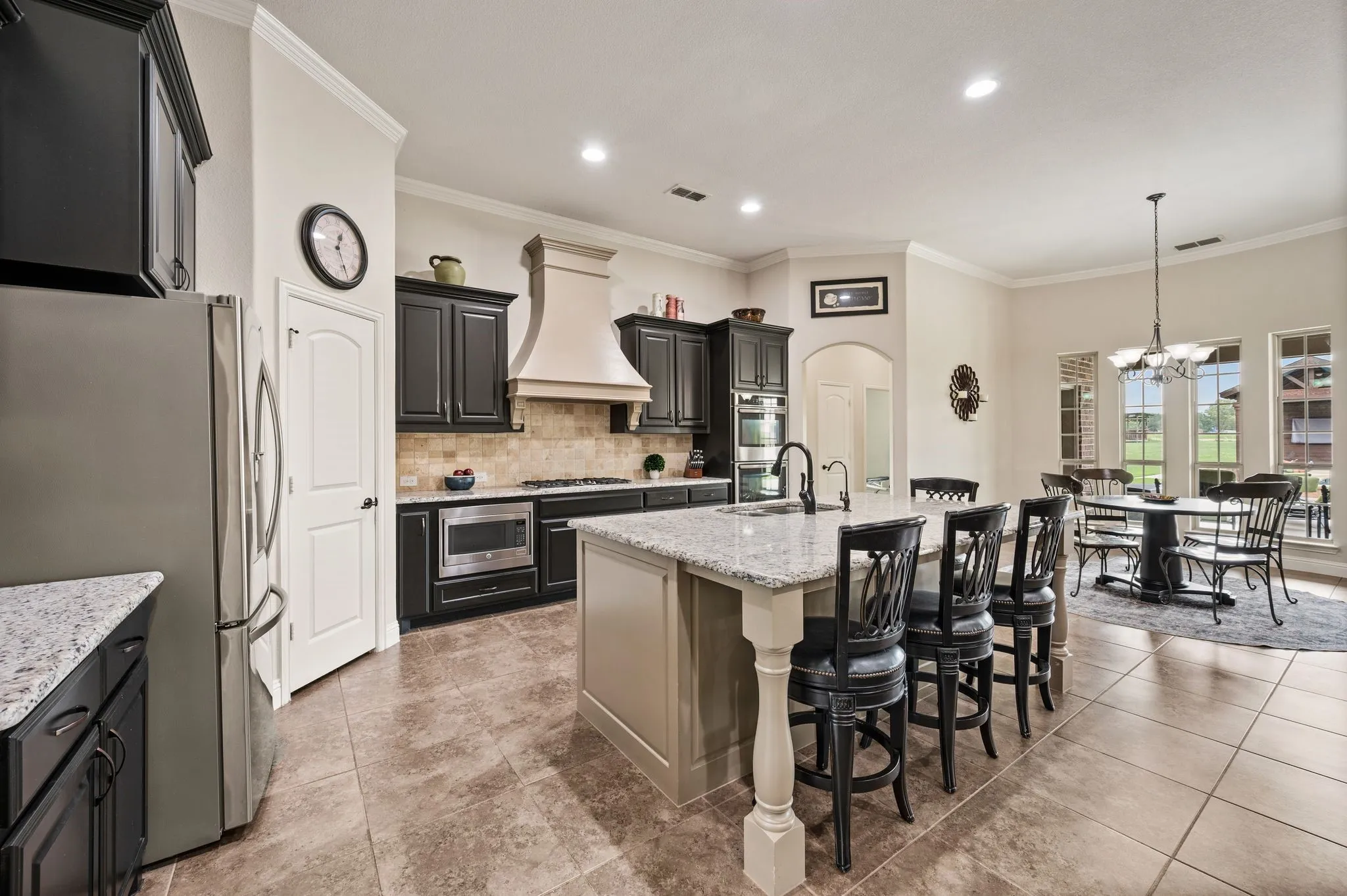 Single Family Residence For Sale in Denton County , 13450 Kira Lane, Justin, Texas 76247, 4 Bedroom, 3 Bathroom, 3 Garage spaces, 3,425 Sqft, built in 2014, mls#21346335, Real Estate Agent in Justin, Homes For Sale in Denton county, Homes For Sale in Justin, Realtor in Justin Texas, Real Estate Brokerage Independent Realty Texas, Luminita Cordes Realtor