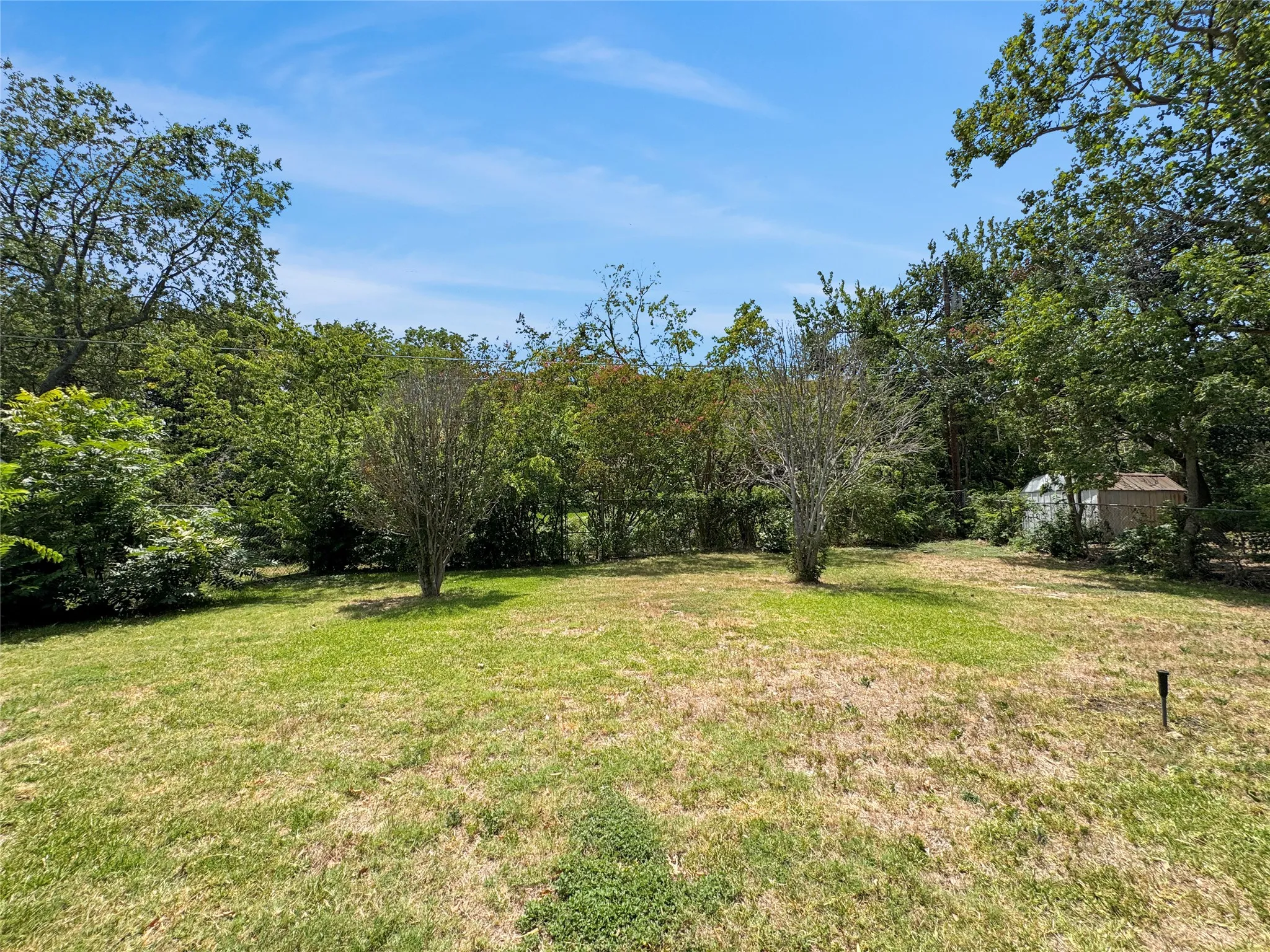 Single Family Residence For Rent in Dallas County , 1319 Wisteria Way, Richardson, Texas 75080, 3 Bedrooms, 2 Bathrooms, 2 Garage spaces, 1,427 Sqft, built in 1961, Price $2,295, mls#21347051, Real Estate Agent in Richardson, Homes For Rent in Dallas county, Homes For Rent in Richardson, Realtor in Richardson Texas, Real Estate Brokerage Independent Realty Texas, Luminita Cordes Realtor