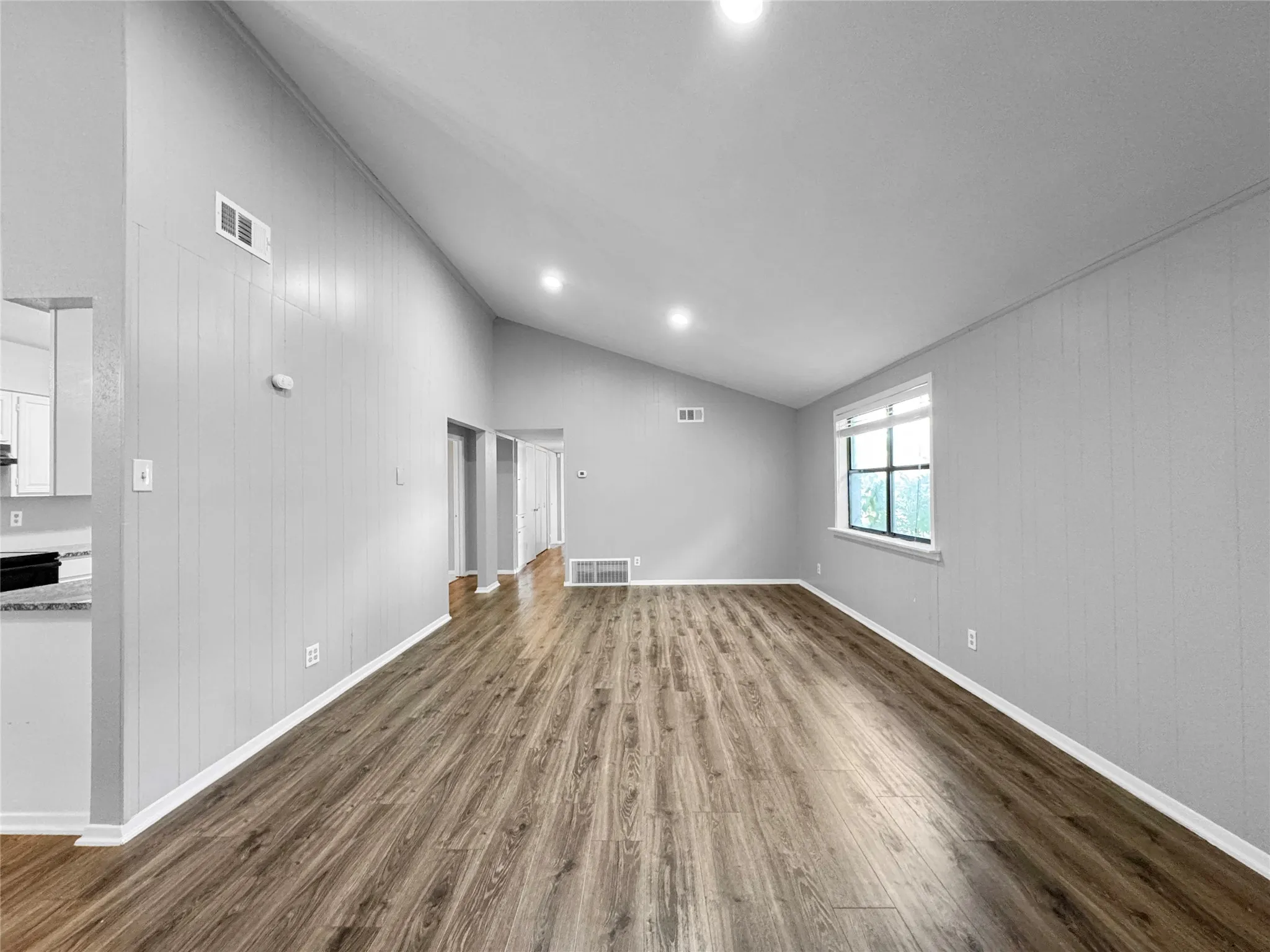 Single Family Residence For Rent in Dallas County , 1319 Wisteria Way, Richardson, Texas 75080, 3 Bedrooms, 2 Bathrooms, 2 Garage spaces, 1,427 Sqft, built in 1961, Price $2,295, mls#21347051, Real Estate Agent in Richardson, Homes For Rent in Dallas county, Homes For Rent in Richardson, Realtor in Richardson Texas, Real Estate Brokerage Independent Realty Texas, Luminita Cordes Realtor