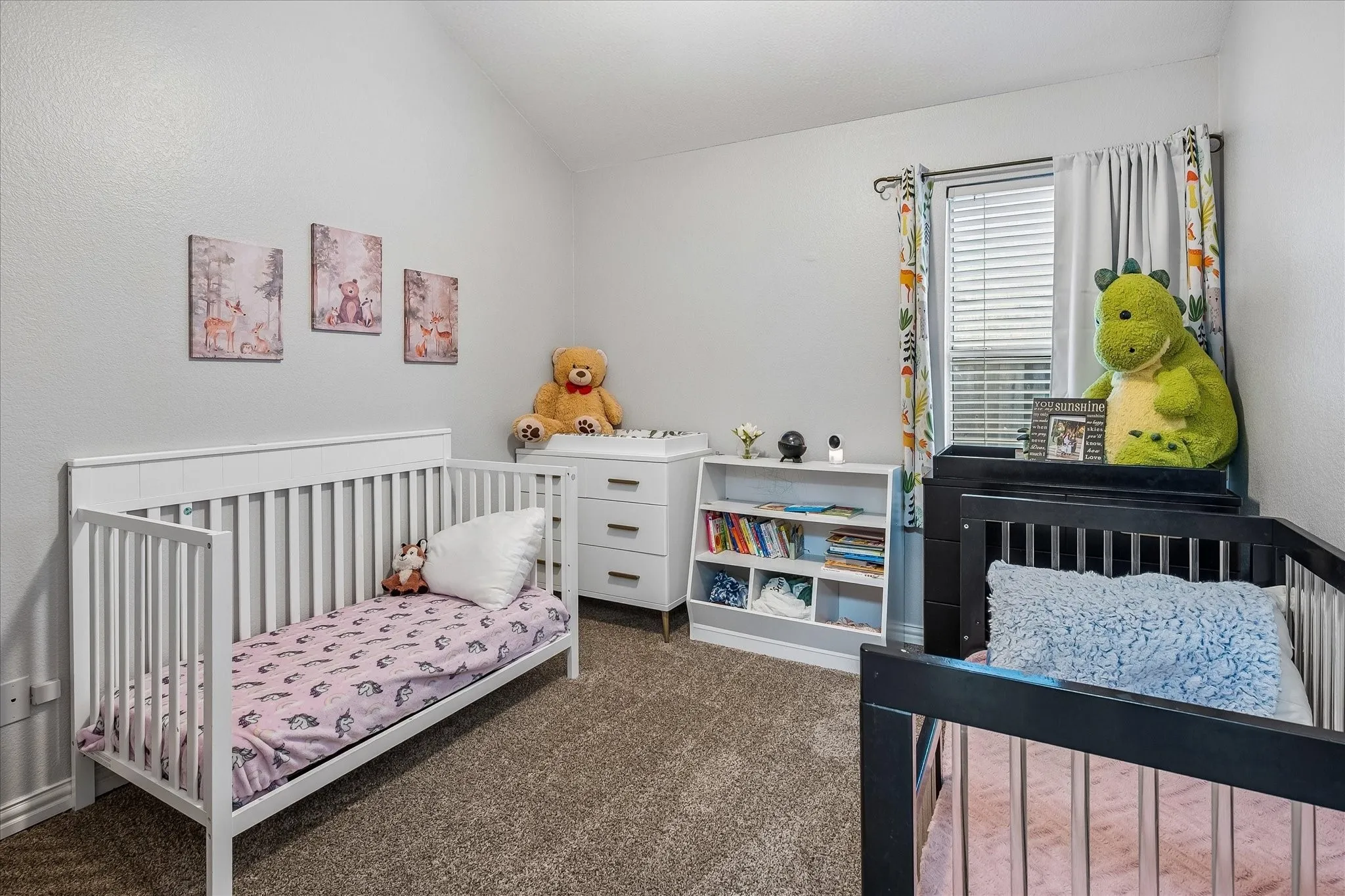 Single Family Residence For Sale in Denton County , 1031 Port Aransas Drive, Little Elm, Texas 75068, 3 Bedroom, 2 Bathroom, 2 Garage spaces, 1,560 Sqft, built in 2001, mls#21346800, Real Estate Agent in Little Elm, Homes For Sale in Denton county, Homes For Sale in Little Elm, Realtor in Little Elm Texas, Real Estate Brokerage Independent Realty Texas, Luminita Cordes Realtor