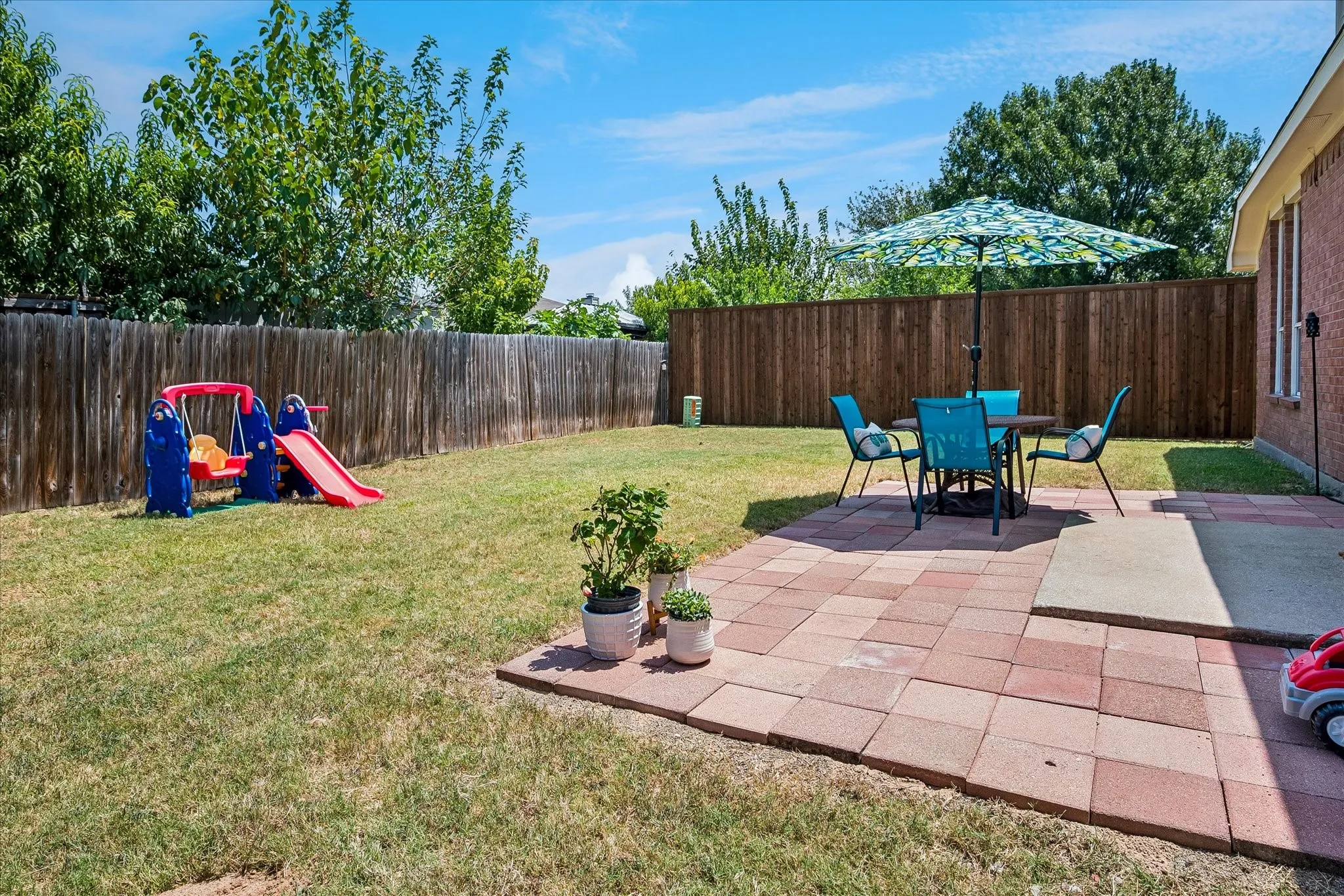 Single Family Residence For Sale in Denton County , 1031 Port Aransas Drive, Little Elm, Texas 75068, 3 Bedroom, 2 Bathroom, 2 Garage spaces, 1,560 Sqft, built in 2001, mls#21346800, Real Estate Agent in Little Elm, Homes For Sale in Denton county, Homes For Sale in Little Elm, Realtor in Little Elm Texas, Real Estate Brokerage Independent Realty Texas, Luminita Cordes Realtor