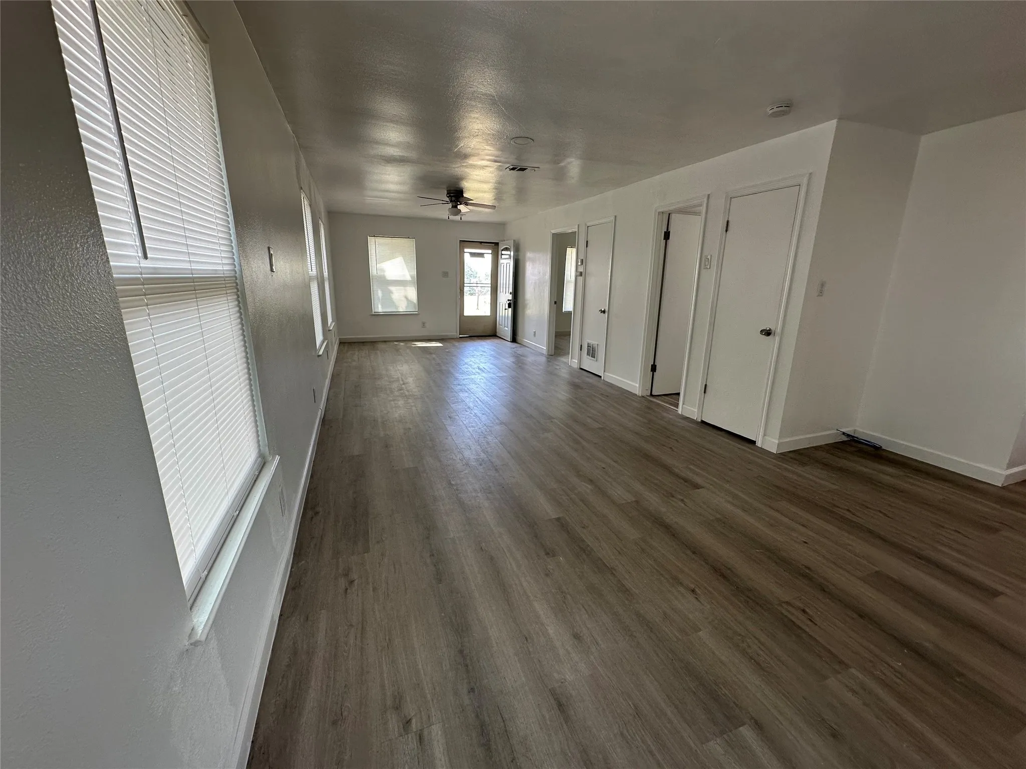 Single Family Residence For Sale in Collin County , 10689 County Road 905, Princeton, Texas 75407, 1 Bedroom, 1 Bathroom, Garage spaces, 768 Sqft, built in 1985, mls#21347050, Real Estate Agent in Princeton, Homes For Sale in Collin county, Homes For Sale in Princeton, Realtor in Princeton Texas, Real Estate Brokerage Independent Realty Texas, Luminita Cordes Realtor