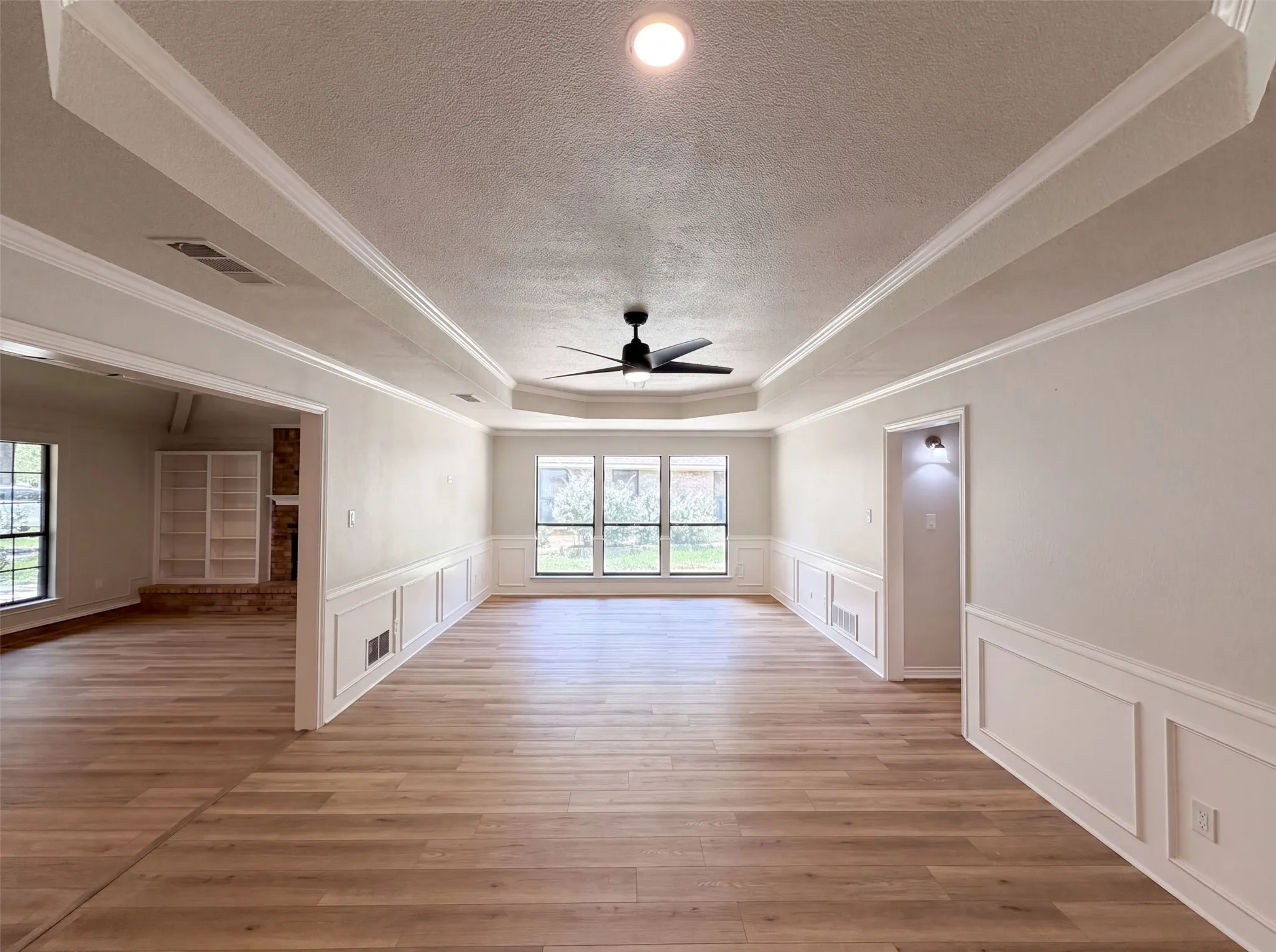 Single Family Residence For Sale in Denton County , 9 Muirfield Court, Trophy Club, Texas 76262, 3 Bedroom, 3 Bathroom, 2 Garage spaces, 2,468 Sqft, built in 1980, mls#21347053, Real Estate Agent in Trophy Club, Homes For Sale in Denton county, Homes For Sale in Trophy Club, Realtor in Trophy Club Texas, Real Estate Brokerage Independent Realty Texas, Luminita Cordes Realtor