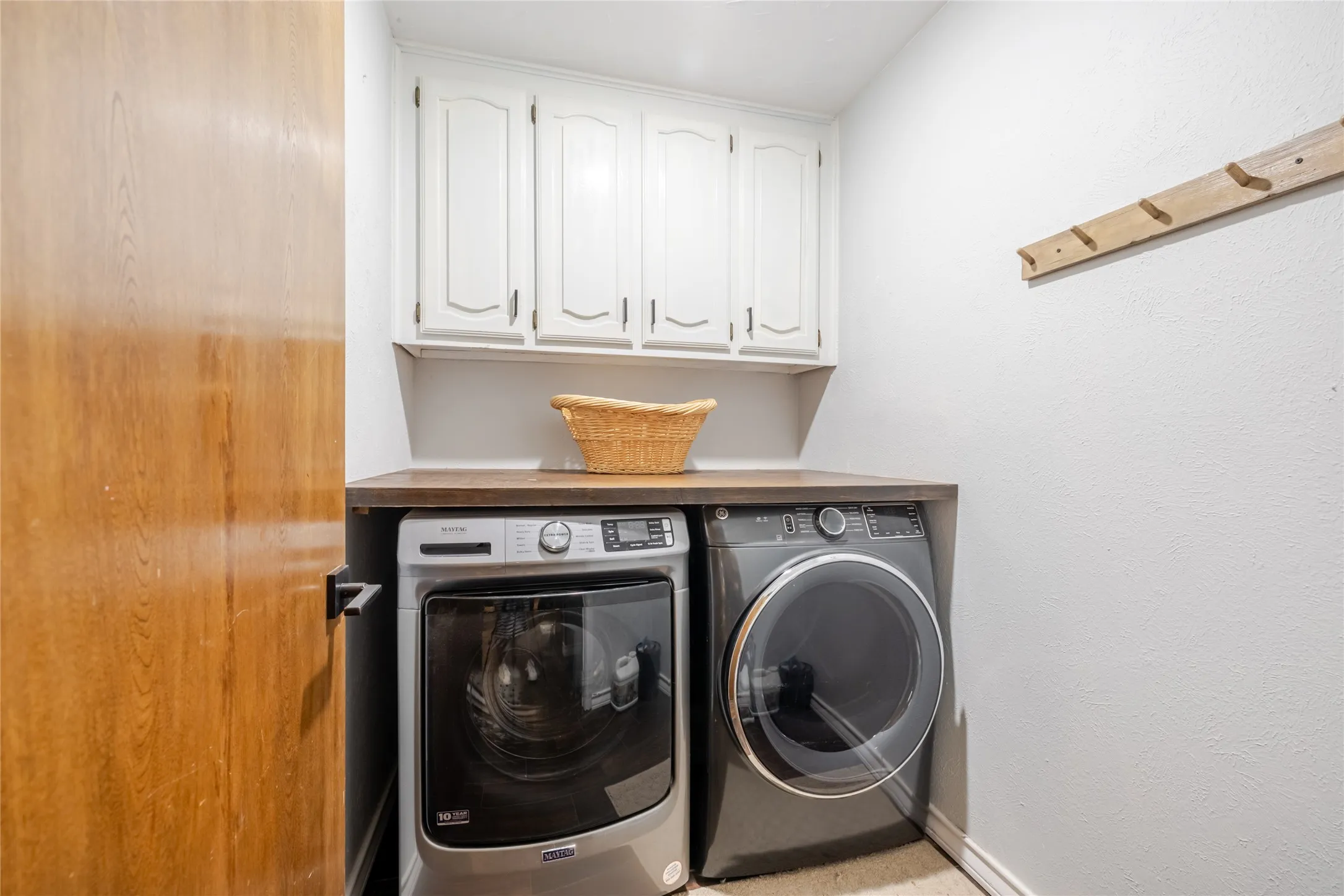Single Family Residence For Sale in Palo Pinto County , 22 Greenbriar Street, Mineral Wells, Texas 76067, 4 Bedroom, 2 Bathroom, 2 Garage spaces, 2,278 Sqft, built in 1983, mls#21347061, Real Estate Agent in Mineral Wells, Homes For Sale in Palo Pinto county, Homes For Sale in Mineral Wells, Realtor in Mineral Wells Texas, Real Estate Brokerage Independent Realty Texas, Luminita Cordes Realtor