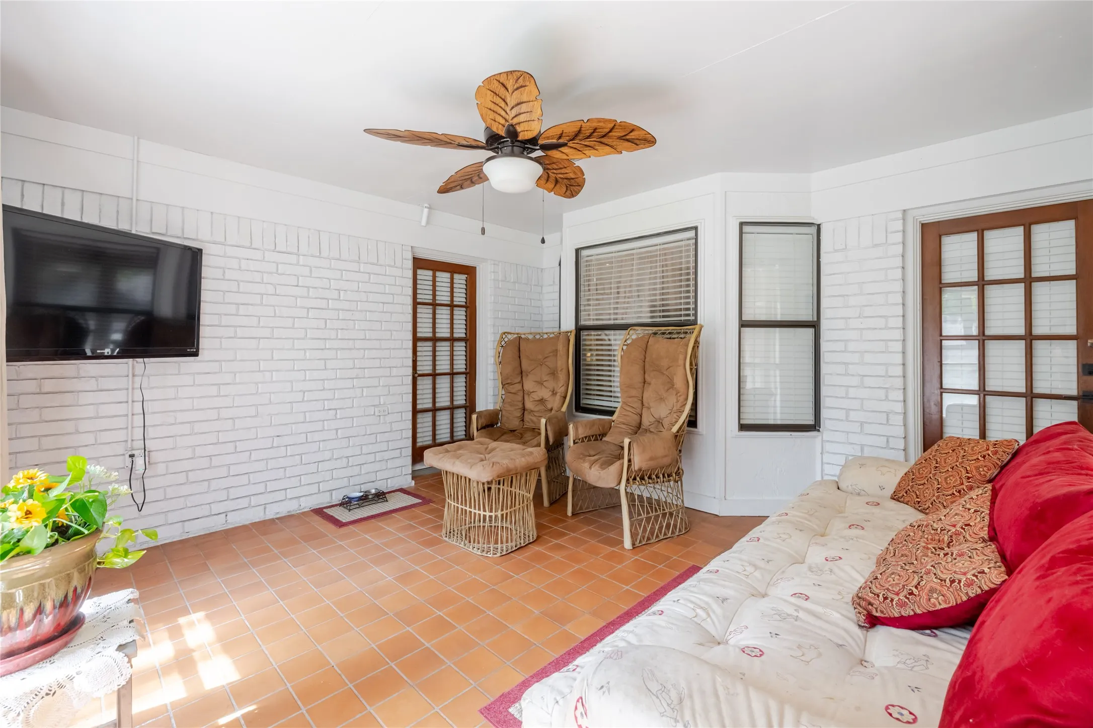 Single Family Residence For Sale in Palo Pinto County , 22 Greenbriar Street, Mineral Wells, Texas 76067, 4 Bedroom, 2 Bathroom, 2 Garage spaces, 2,278 Sqft, built in 1983, mls#21347061, Real Estate Agent in Mineral Wells, Homes For Sale in Palo Pinto county, Homes For Sale in Mineral Wells, Realtor in Mineral Wells Texas, Real Estate Brokerage Independent Realty Texas, Luminita Cordes Realtor