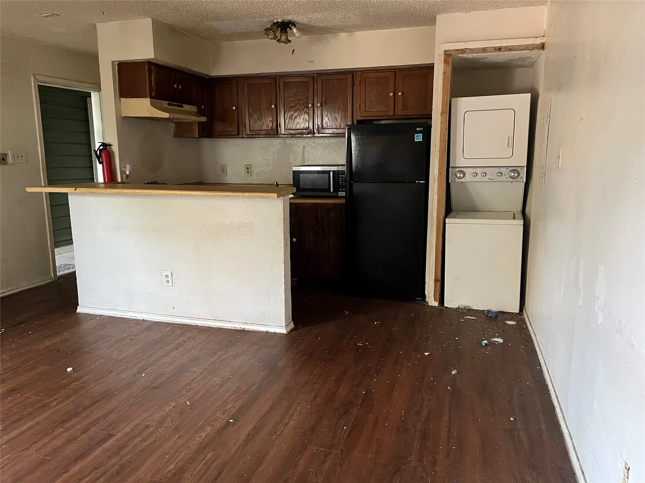 Condominium For Sale in Dallas County , 9823 Walnut Street 303, Dallas, Texas 75243, 1 Bedroom, 1 Bathroom, Garage spaces, 486 Sqft, built in 1982, mls#21342791, Real Estate Agent in Dallas, Homes For Sale in Dallas county, Homes For Sale in Dallas, Realtor in Dallas Texas, Real Estate Brokerage Independent Realty Texas, Luminita Cordes Realtor