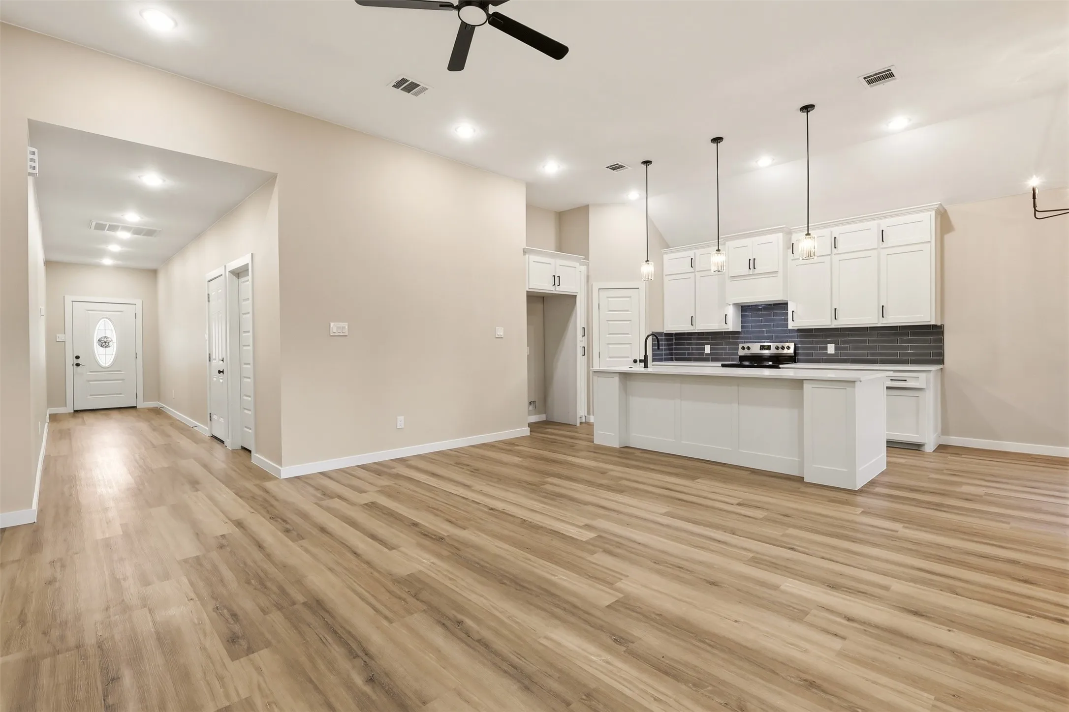 Single Family Residence For Sale in Tarrant County , 5500 Vesta Farley Road, Fort Worth, Texas 76119, 3 Bedroom, 2 Bathroom, 2 Garage spaces, 1,566 Sqft, built in 2026, mls#21345716, Real Estate Agent in Fort Worth, Homes For Sale in Tarrant county, Homes For Sale in Fort Worth, Realtor in Fort Worth Texas, Real Estate Brokerage Independent Realty Texas, Luminita Cordes Realtor