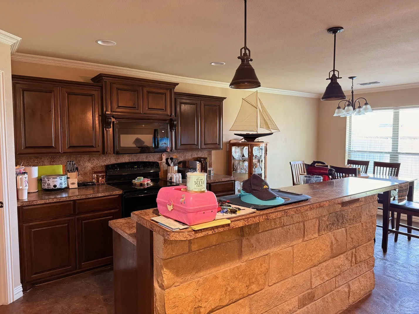 Duplex For Sale in Taylor County , 3836 Carrera Lane, Abilene, Texas 79602, 6 Bedroom, 4 Bathroom, 4 Garage spaces, 0 Sqft, built in 2013, mls#21346276, Real Estate Agent in Abilene, Homes For Sale in Taylor county, Homes For Sale in Abilene, Realtor in Abilene Texas, Real Estate Brokerage Independent Realty Texas, Luminita Cordes Realtor