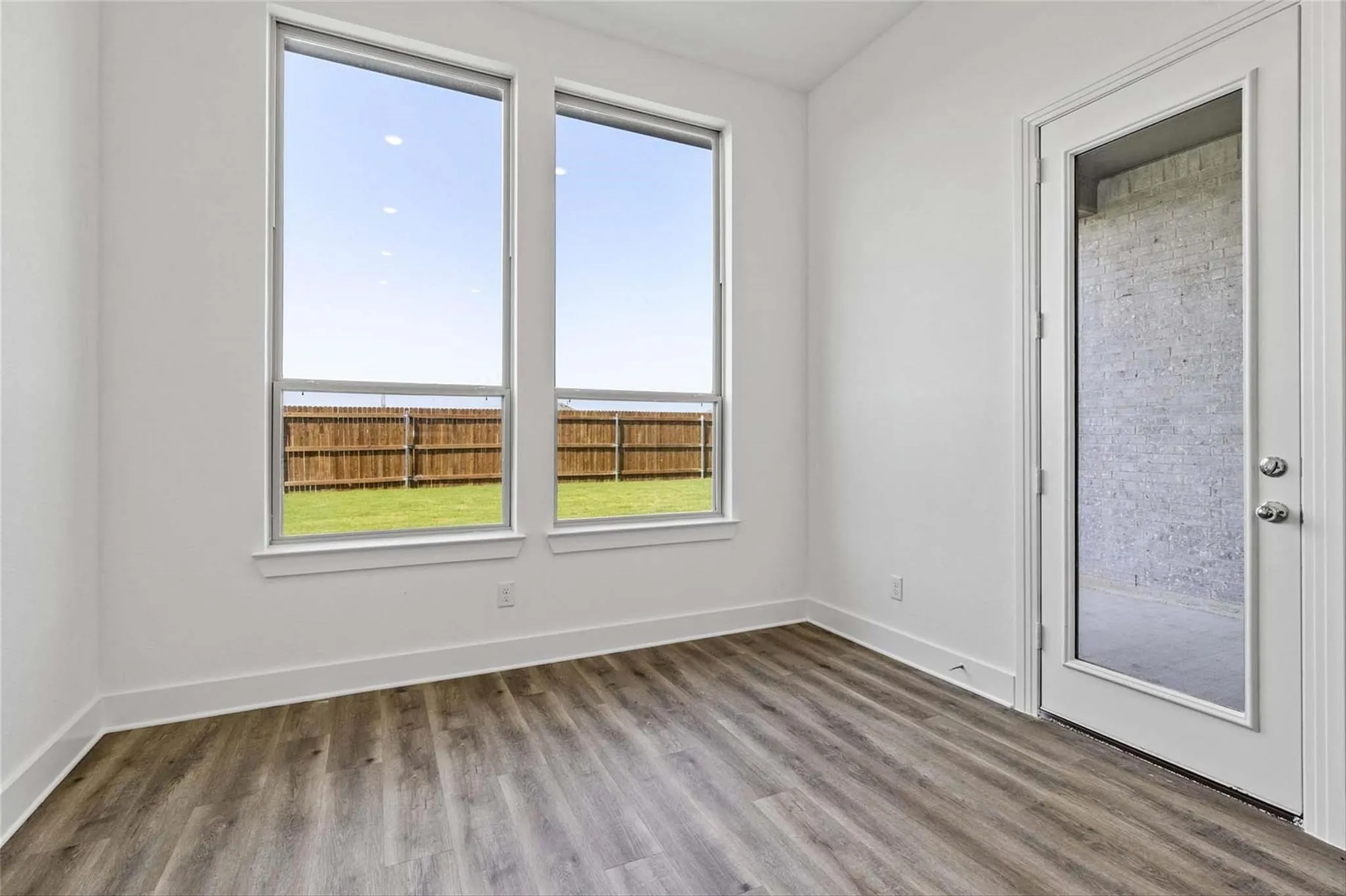 Single Family Residence For Sale in Rockwall County , 4016 Grotto Drive, Royse City, Texas 75189, 4 Bedroom, 3 Bathroom, 2 Garage spaces, 2,128 Sqft, built in 2023, mls#21340521, Real Estate Agent in Royse City, Homes For Sale in Rockwall county, Homes For Sale in Royse City, Realtor in Royse City Texas, Real Estate Brokerage Independent Realty Texas, Luminita Cordes Realtor