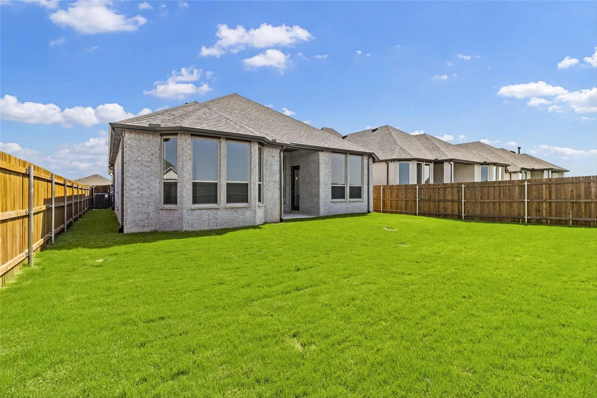 Single Family Residence For Sale in Rockwall County , 4016 Grotto Drive, Royse City, Texas 75189, 4 Bedroom, 3 Bathroom, 2 Garage spaces, 2,128 Sqft, built in 2023, mls#21340521, Real Estate Agent in Royse City, Homes For Sale in Rockwall county, Homes For Sale in Royse City, Realtor in Royse City Texas, Real Estate Brokerage Independent Realty Texas, Luminita Cordes Realtor
