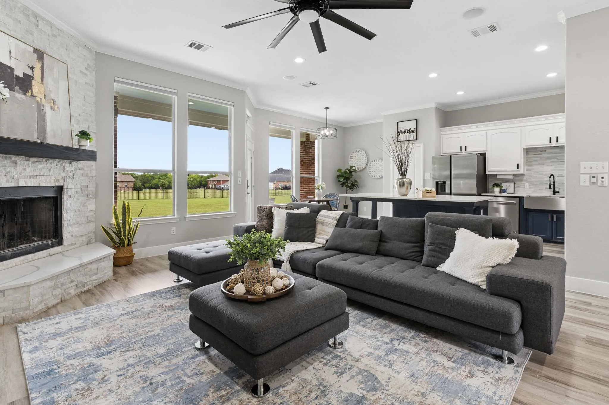 Single Family Residence For Sale in Grayson County , 1001 Pike Road, Gunter, Texas 75058, 4 Bedroom, 3 Bathroom, 3 Garage spaces, 3,209 Sqft, built in 2007, mls#21345337, Real Estate Agent in Gunter, Homes For Sale in Grayson county, Homes For Sale in Gunter, Realtor in Gunter Texas, Real Estate Brokerage Independent Realty Texas, Luminita Cordes Realtor