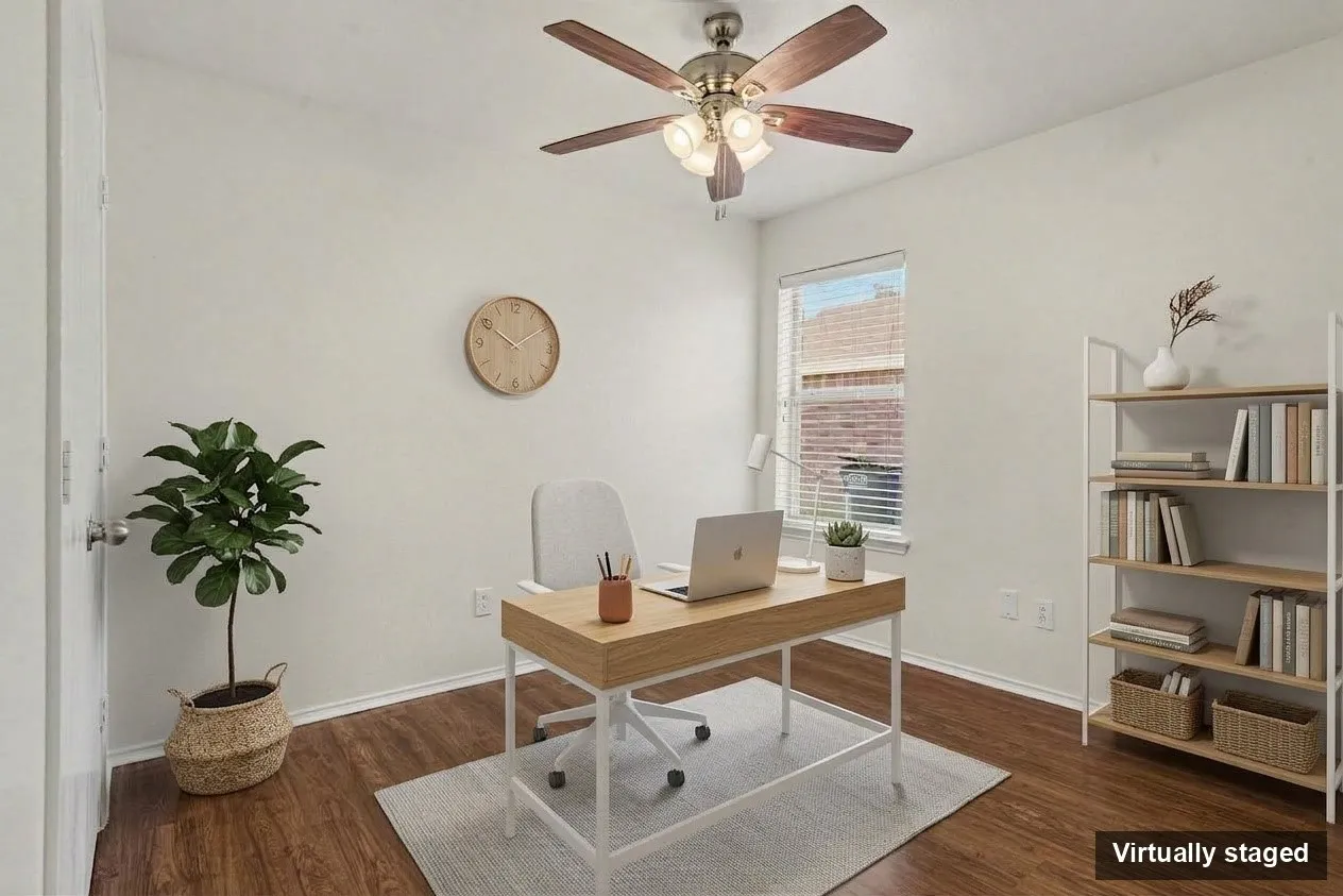 Single Family Residence For Sale in Kaufman County , 115 Windsor, Forney, Texas 75126, 3 Bedroom, 2 Bathroom, 2 Garage spaces, 1,420 Sqft, built in 2007, mls#21344273, Real Estate Agent in Forney, Homes For Sale in Kaufman county, Homes For Sale in Forney, Realtor in Forney Texas, Real Estate Brokerage Independent Realty Texas, Luminita Cordes Realtor