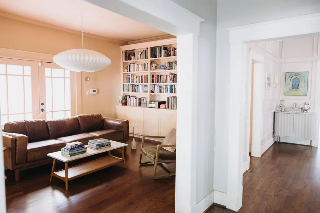 Single Family Residence For Sale in Dallas County , 4710 Swiss Avenue, Dallas, Texas 75204, 4 Bedroom, 3 Bathroom, Garage spaces, 3,004 Sqft, built in 1909, mls#21345497, Real Estate Agent in Dallas, Homes For Sale in Dallas county, Homes For Sale in Dallas, Realtor in Dallas Texas, Real Estate Brokerage Independent Realty Texas, Luminita Cordes Realtor